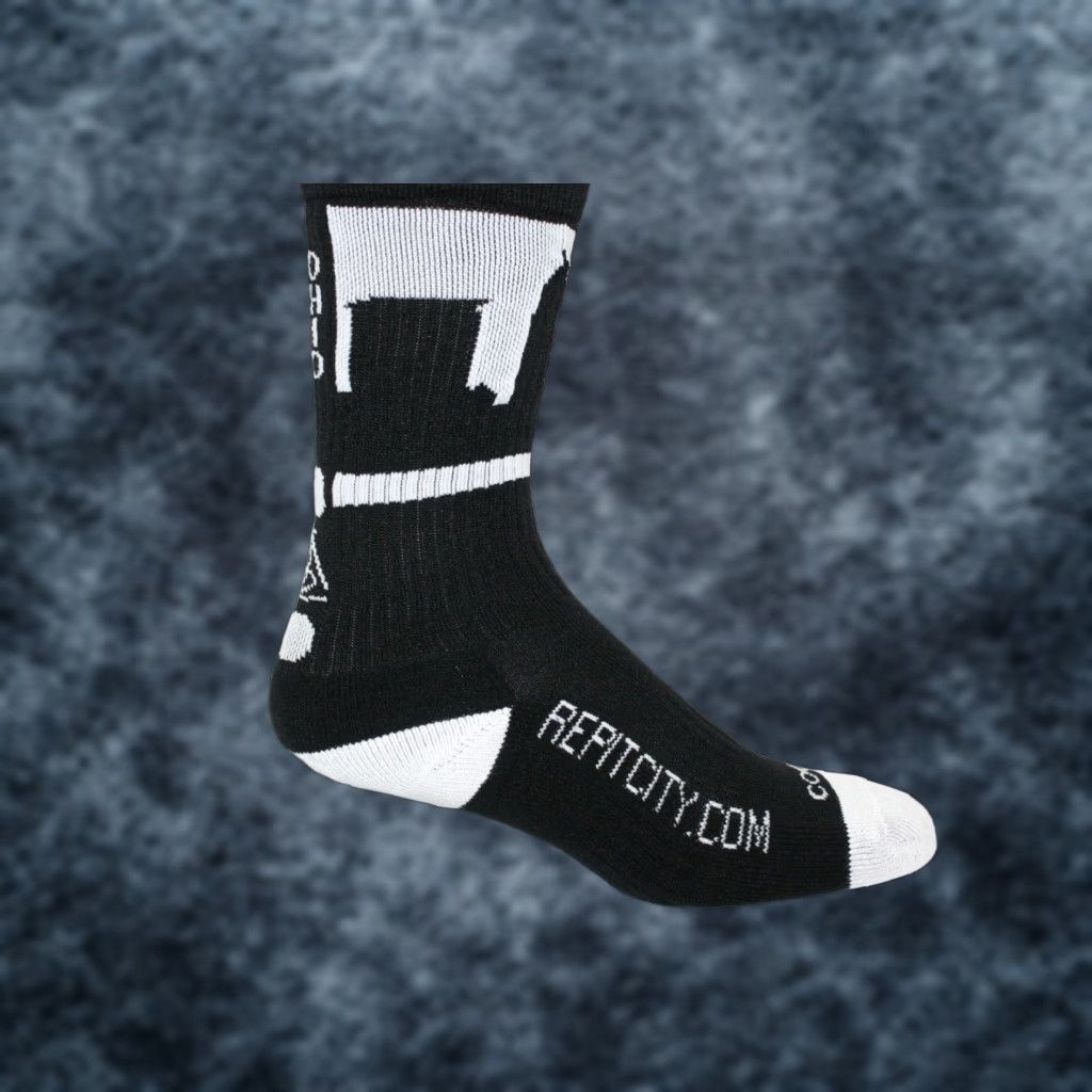Vintage Rep It City Mens Ohio Black White CoolMax Basketball Socks Socks M/L Adults Mens Basketball Socks Black White Rep It City OHIO city socks Size ONE SIZE - 1 Thumbnail