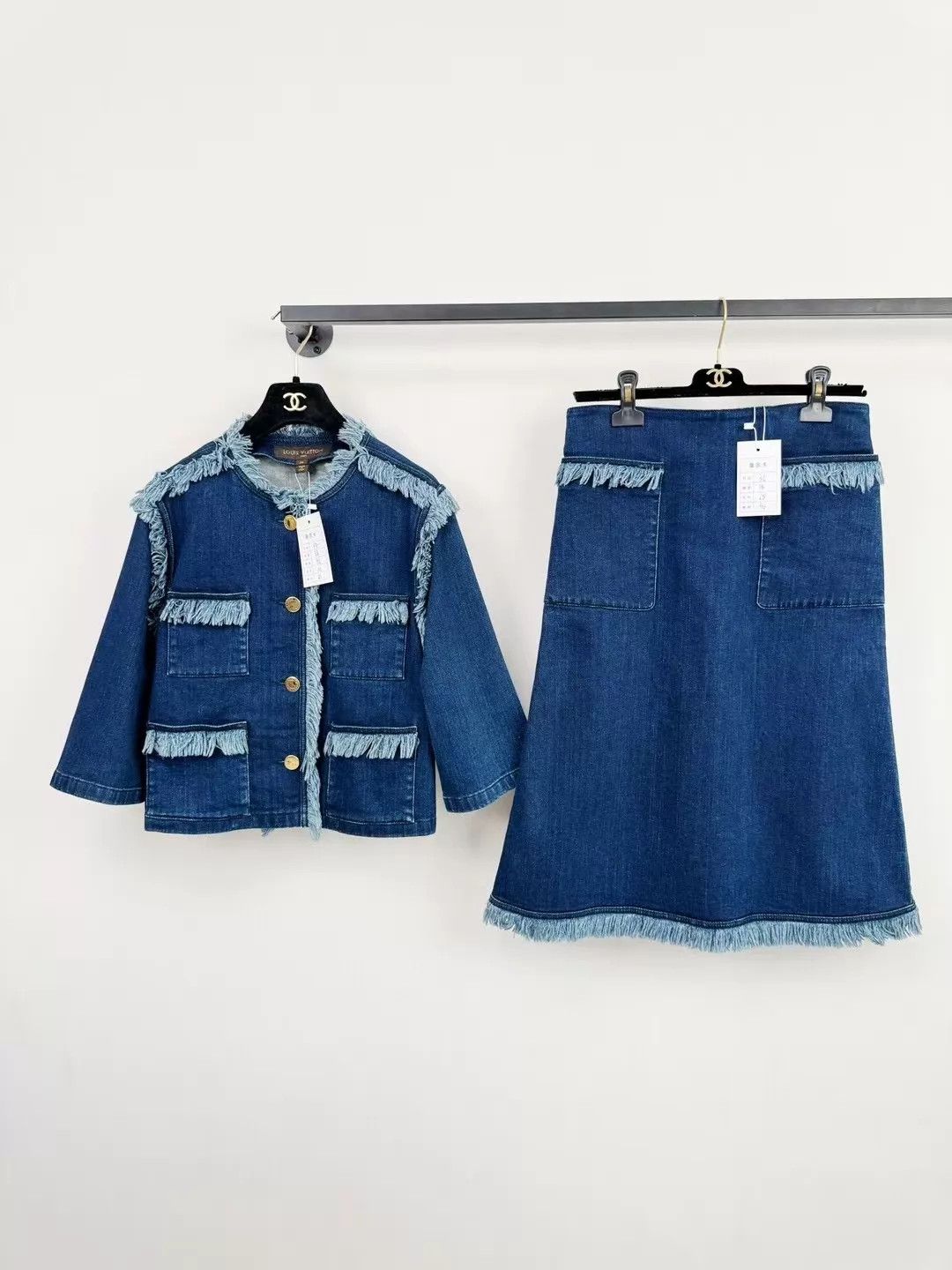 Louis Vuitton LV Denim Jacket & Skirt Set Women's 34 Worn 3x Size XS / US 0-2 / IT 36-38 - 1 Thumbnail