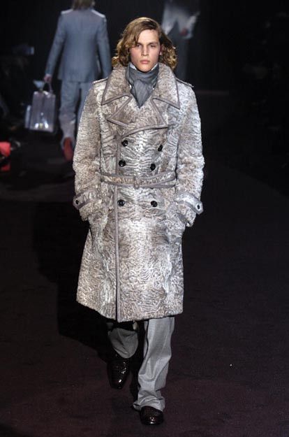 Gucci × Tom Ford RUNWAY GUCCI KARAKUL FUR COAT JACKET Size US M / EU 48-50 / 2 - 10 Thumbnail