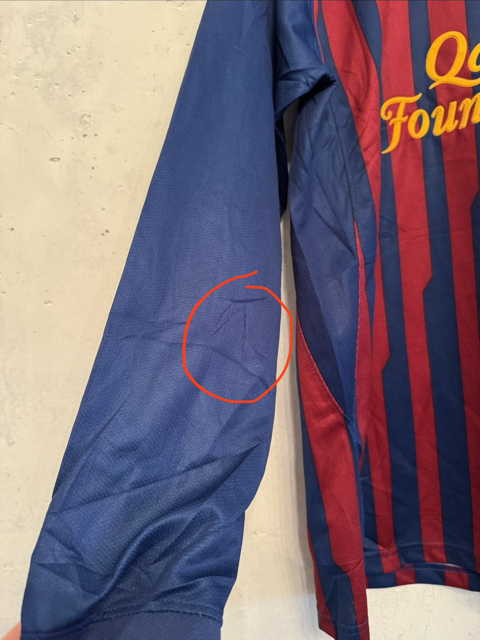 Vintage Barcelona 2011 2012 Messi #10 Home Football Soccer Jersey Size US L / EU 52-54 / 3 - 4 Thumbnail