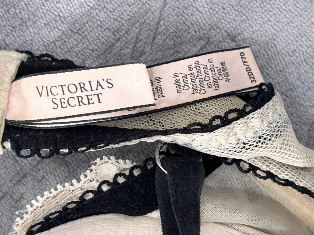 Victoria's Secret Women's Victoria's Secret Bra 32DD Beige Size ONE SIZE - 7 Thumbnail