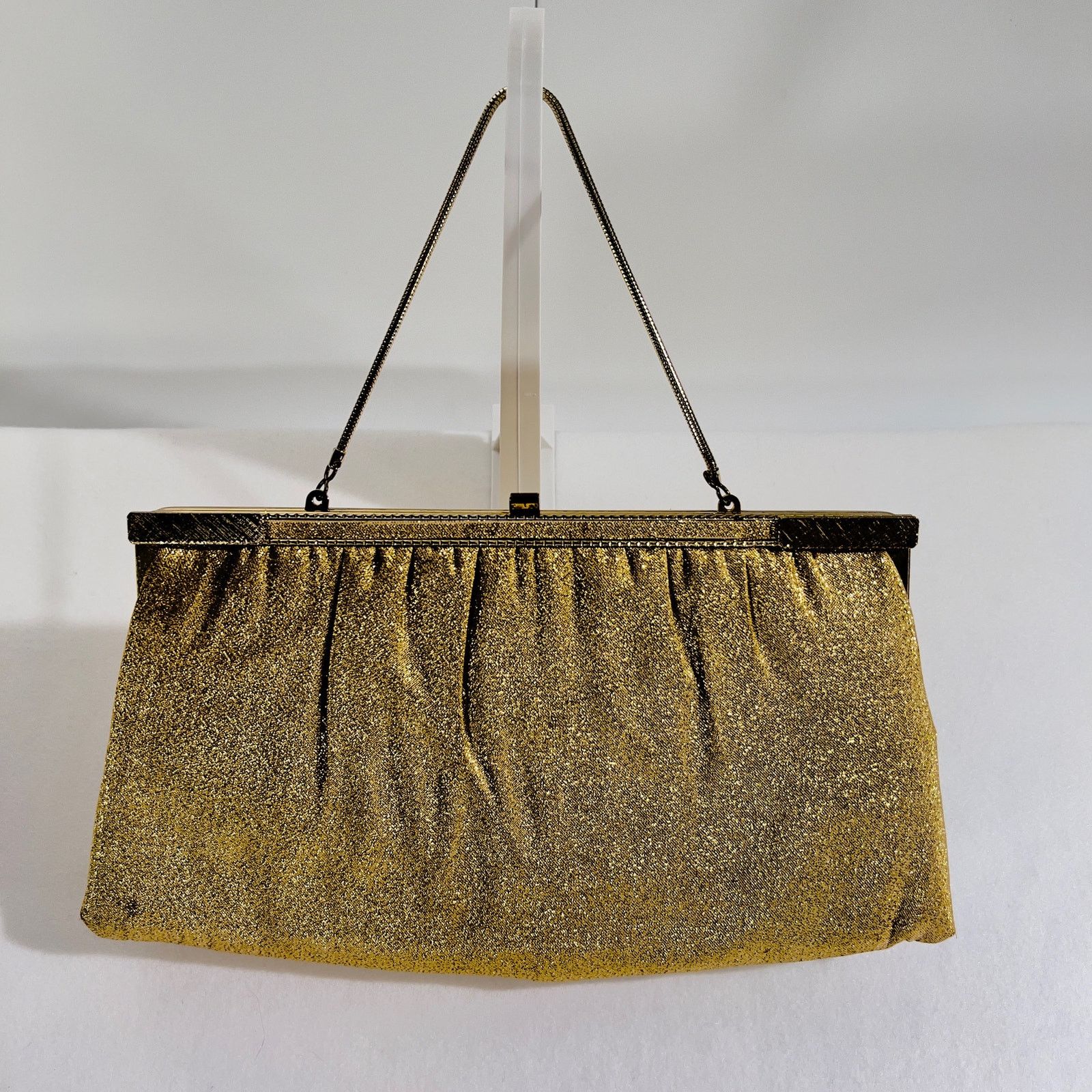 Vintage Clutch Purse Made in USA 11.5"x5.5" Gold Metallic Chain Size ONE SIZE - 5 Thumbnail