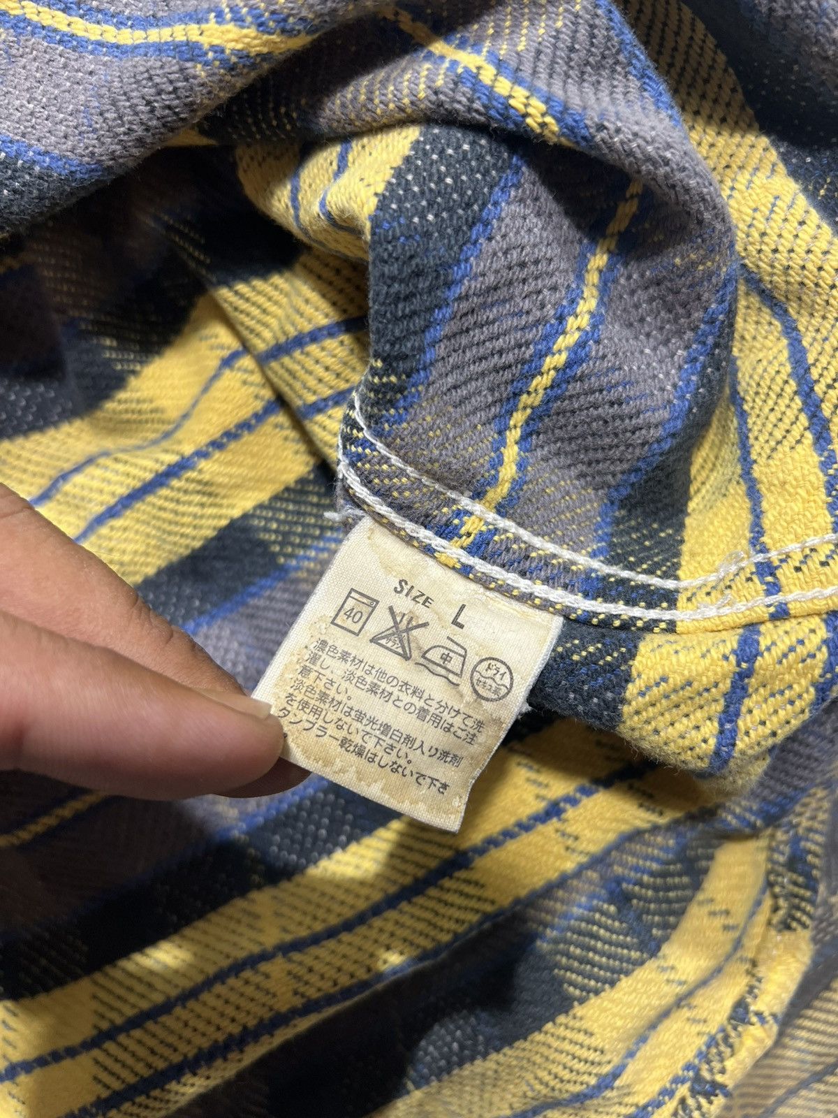 Levi's Levis yellow and black plaid flannel shirt Size US L / EU 52-54 / 3 - 15 Thumbnail