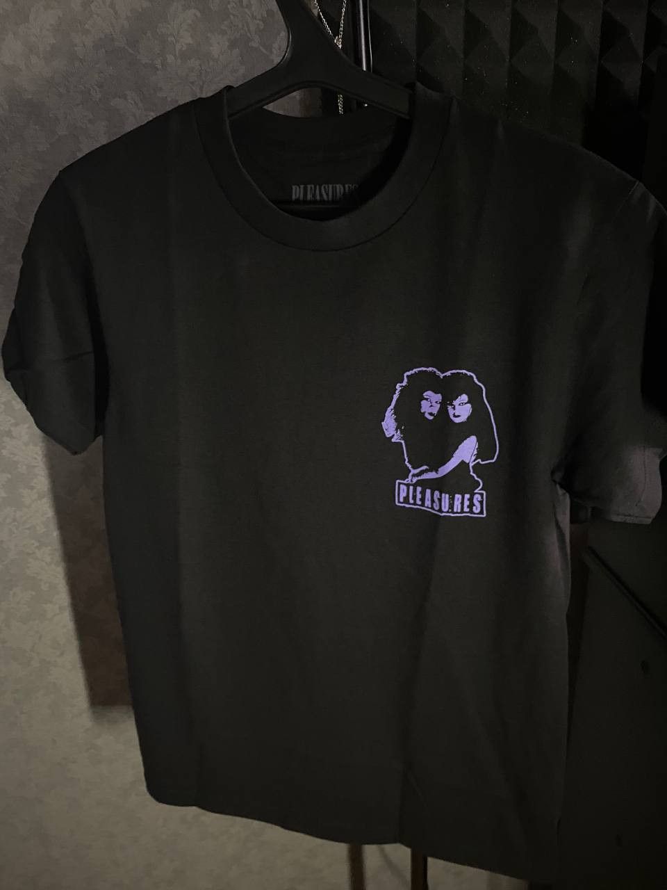 Pleasures Pleasures - Volume T-Shirth Size US M / EU 48-50 / 2 - 5 Thumbnail