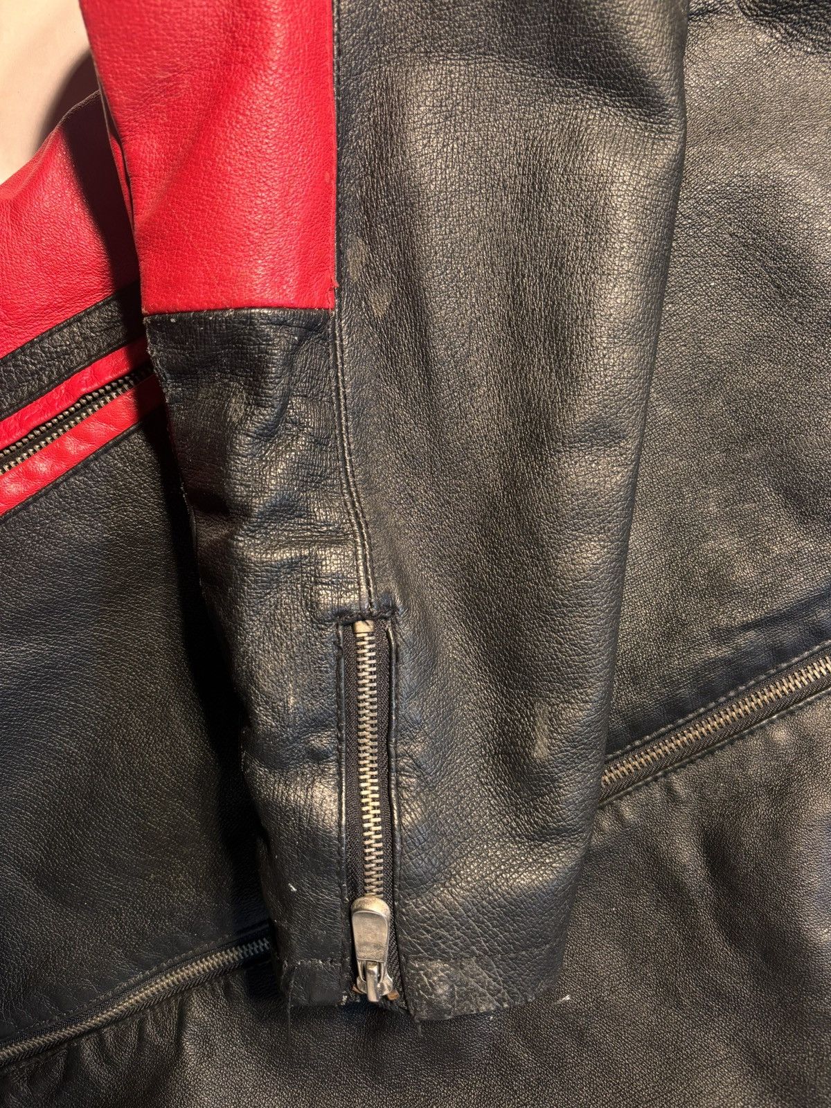 Wilsons Leather Vtg Moto Racing Stripe Cafe Faux Leather Motorcycle Jacket Size US L / EU 52-54 / 3 - 6 Thumbnail