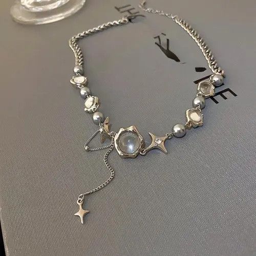 VIBE Electro Chain Crystal Stone Shiny Abstract Star Pop Choker Size ONE SIZE - 1 Thumbnail