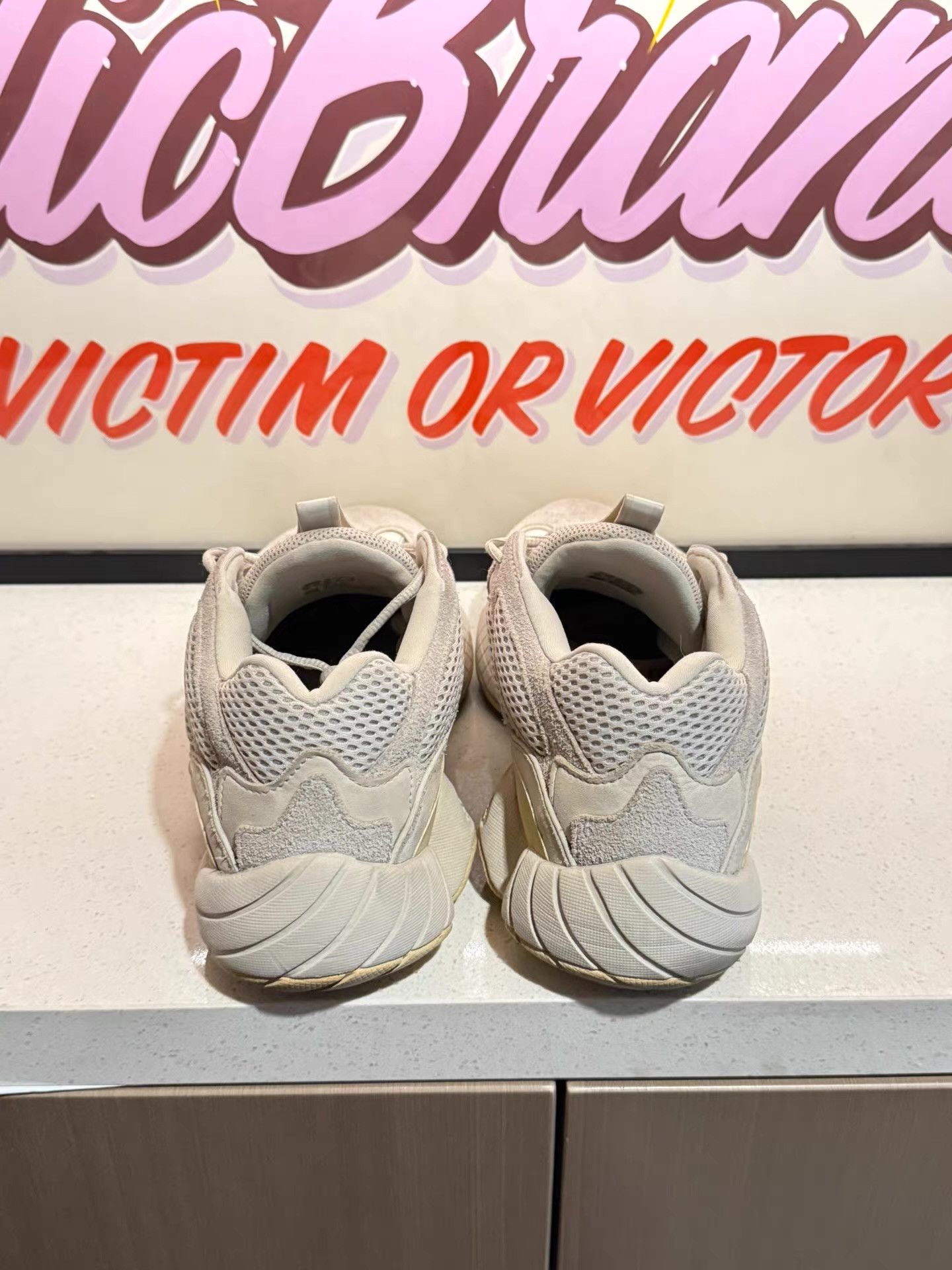 Adidas adidas Originals Yeezy 500 Blush off-white 2018 edition Ｑ20 Size US 13 / EU 46 - 2 Thumbnail