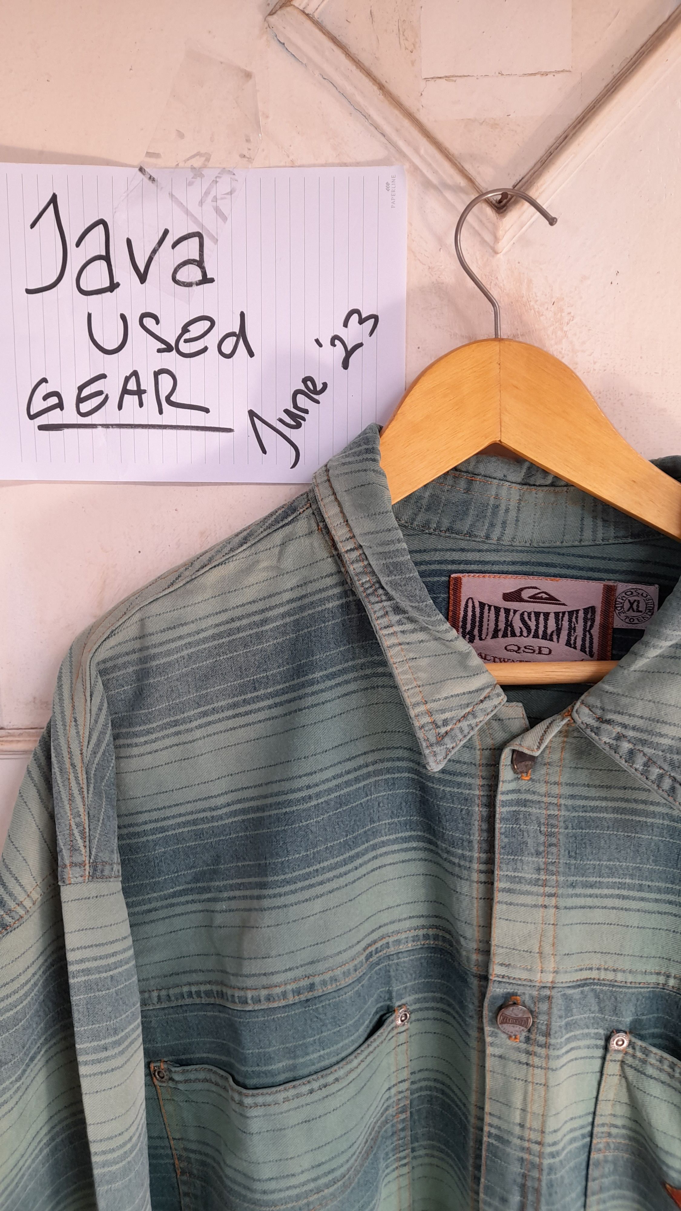 Quiksilver Vintage Quiksilver Saltwater Denim Buttons Up Size US XL / EU 56 / 4 - 2 Thumbnail