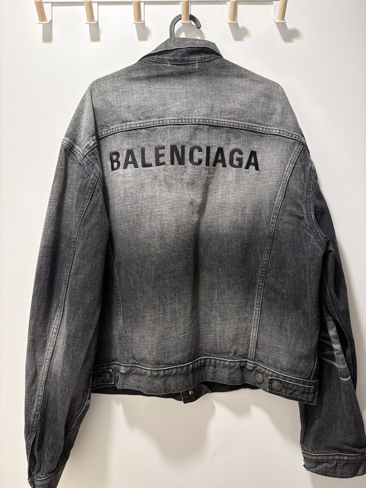 Balenciaga Balenciaga size 52 Smoke Grey Black Tie-Dye Denim Jacket Size US L / EU 52-54 / 3 - 1 Thumbnail