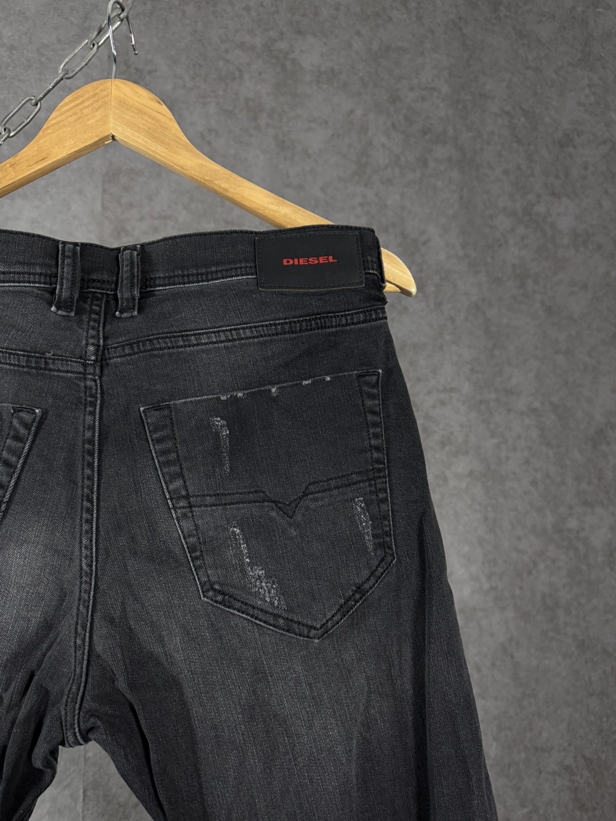 Diesel Diesel Tapphar slim-carrot designer distressed denim jeans Size US 32 / EU 48 - 8 Thumbnail