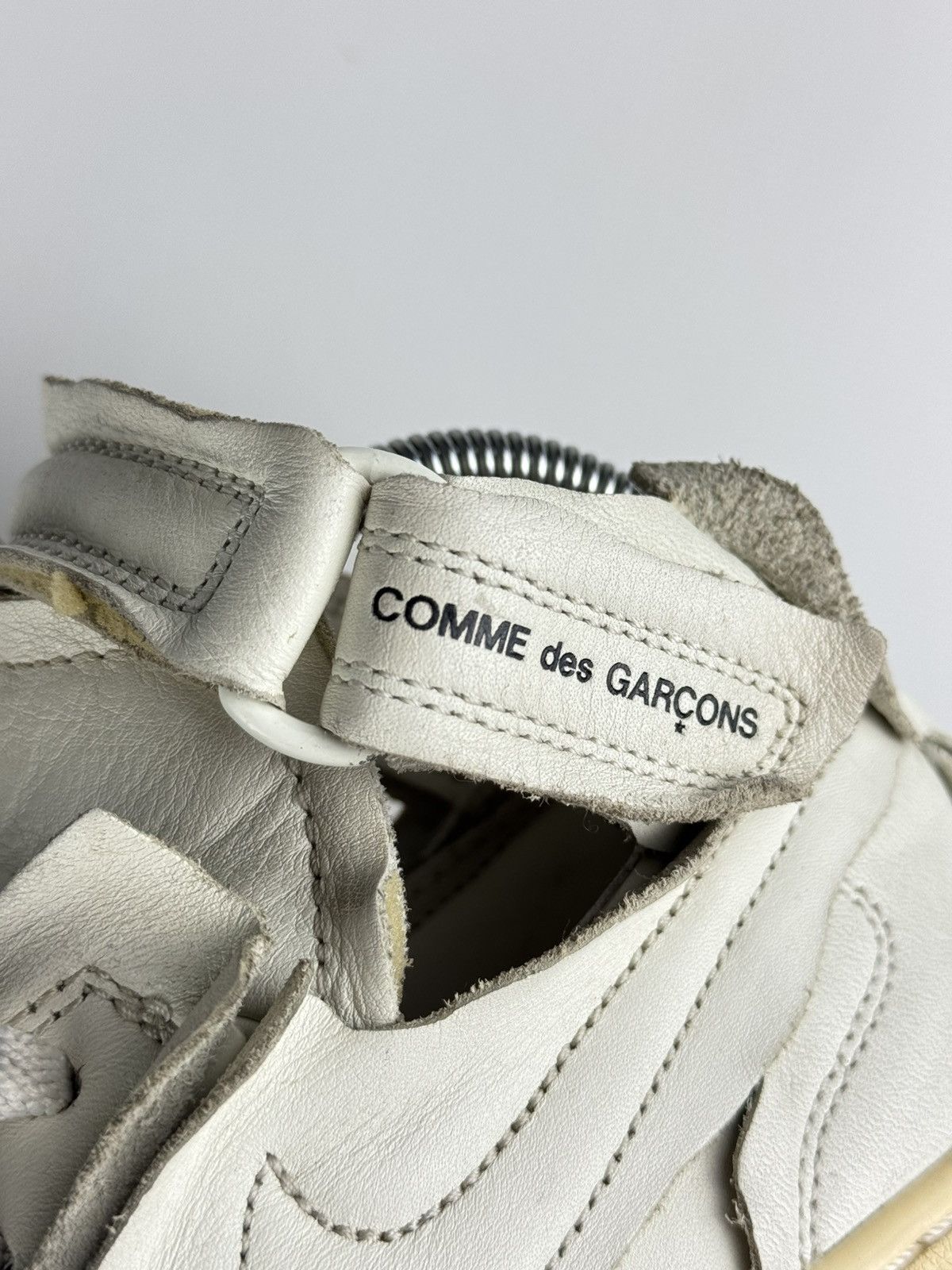 Comme des Garcons × Nike Comme des Garçons x Nike Air Force 1 Mid 'Triple White' Size US 5.5 / EU 38 - 8 Thumbnail