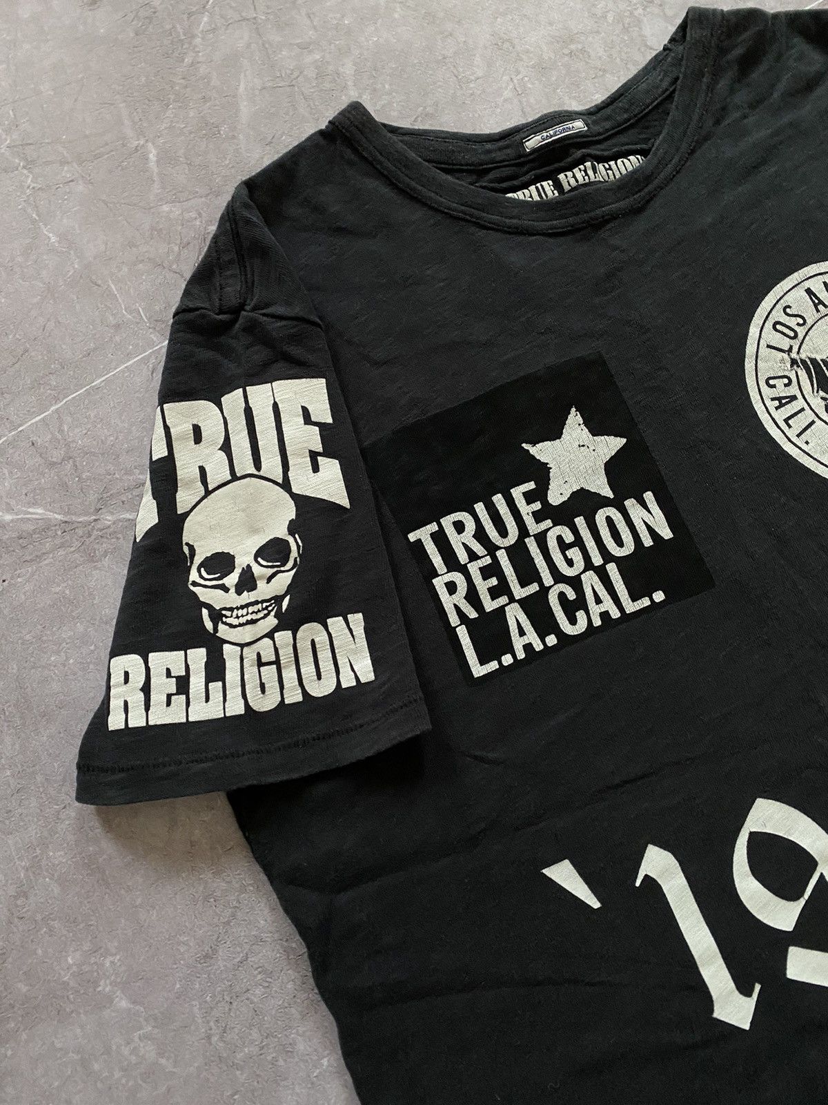 True Religion × Vintage Rare True Religion Big City of Angeles Los Angeles T Shirt Size US L / EU 52-54 / 3 - 8 Thumbnail