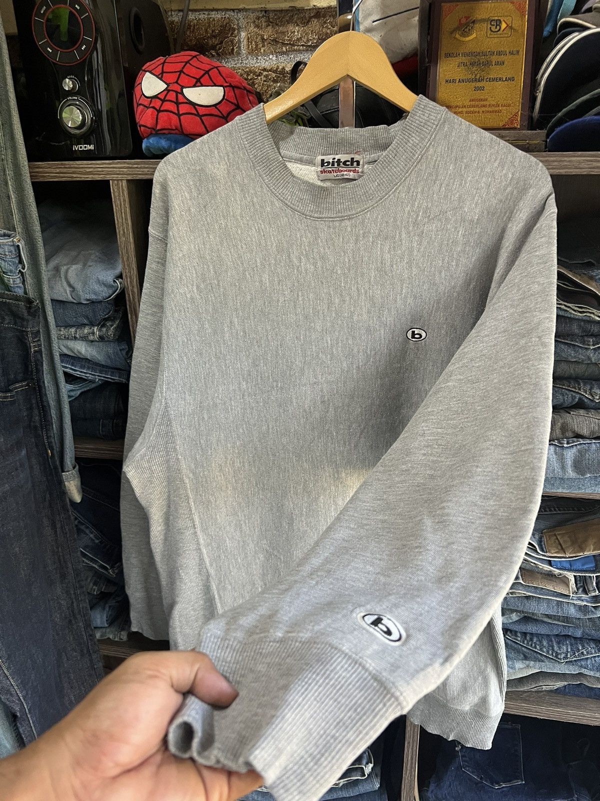 Girl Skateboards 🔥Vintage Bitch Skateboards Crewneck Sweatshirt Size US L / EU 52-54 / 3 - 9 Thumbnail