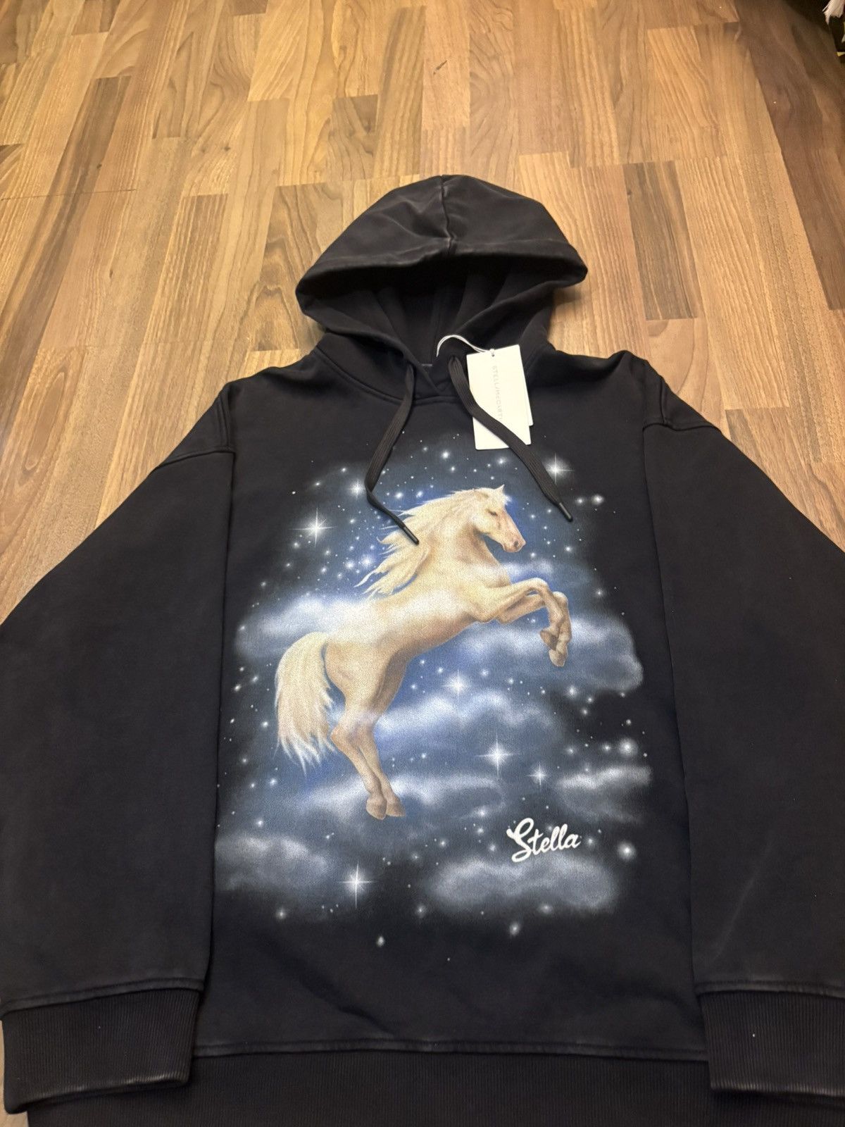 Stella McCartney Stella McCartney x H&M "Starry Horse" Graphic Hoodie Size M Size US M / EU 48-50 / 2 - 2 Thumbnail