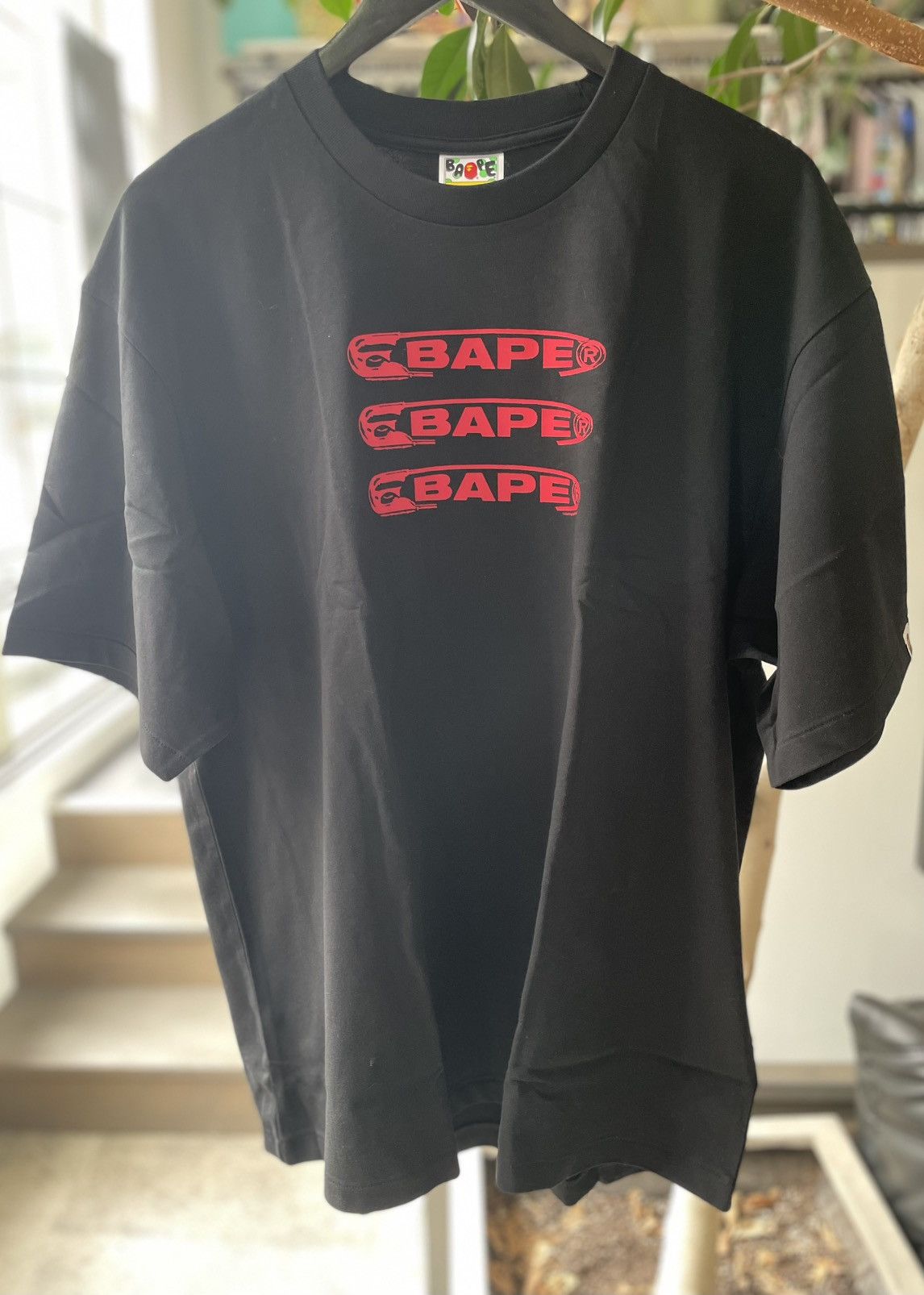 Bape Bathing Ape (BAPE) Pin Logo Relaxed Fit Tee Size US XL / EU 56 / 4 - 1 Thumbnail