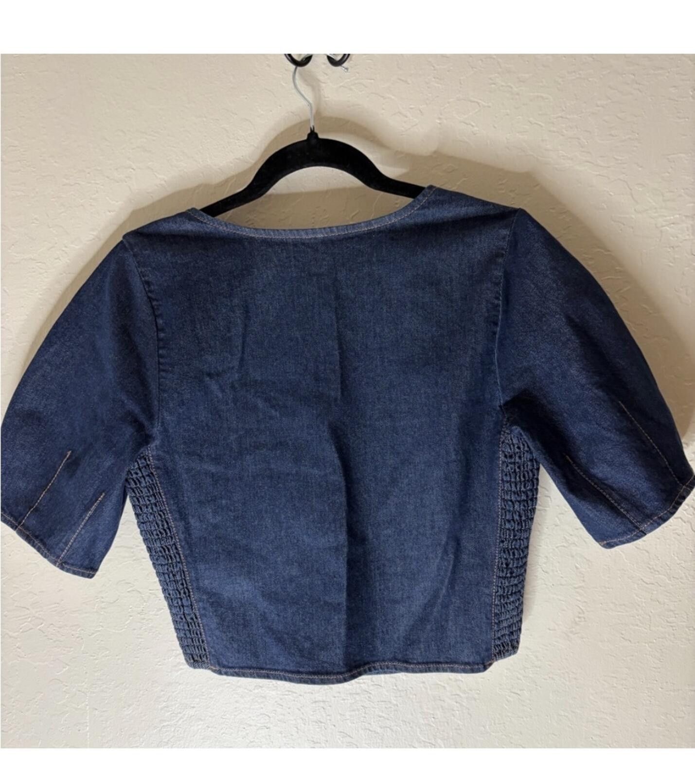 Old Navy Old navy denim crop top Size S / US 4 / IT 40 - 6 Thumbnail