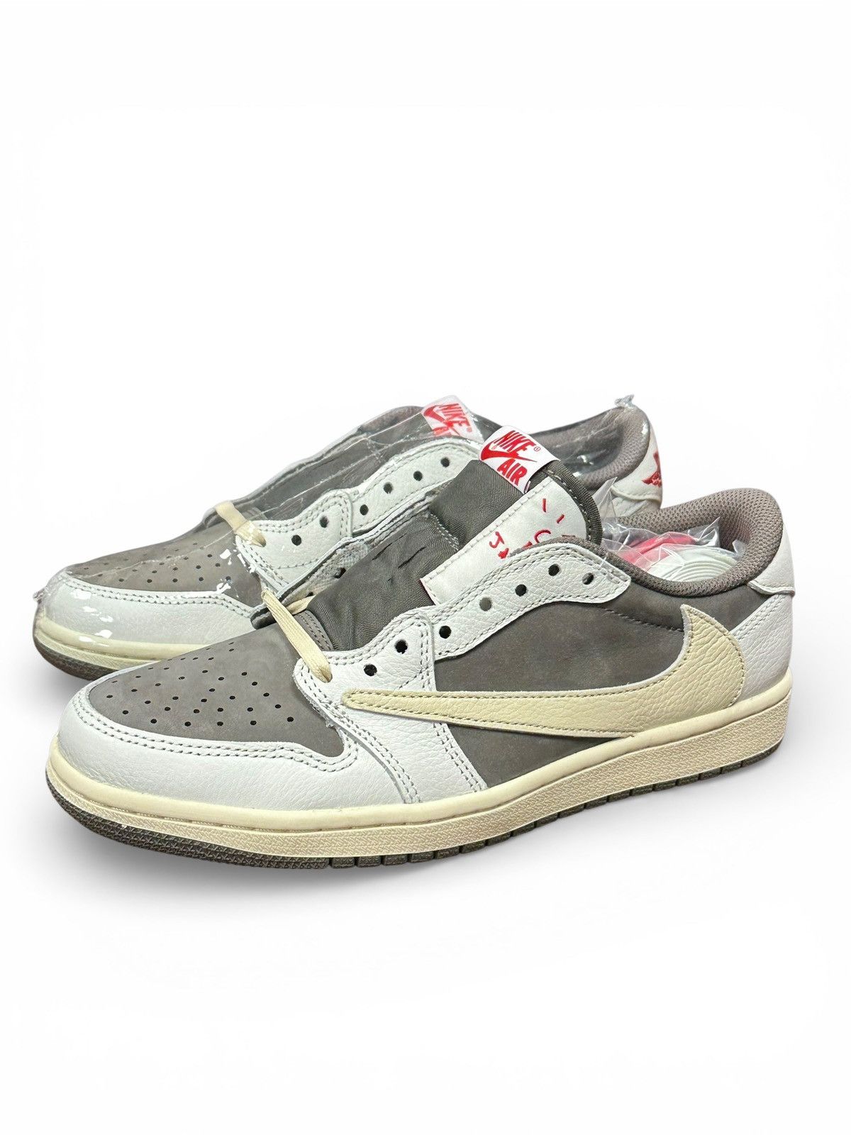 Travis Scott Air Jordan 1 OG Low Travis Scott Reverse Mocha Men's Size 7 Size US 7 / EU 40 - 3 Thumbnail