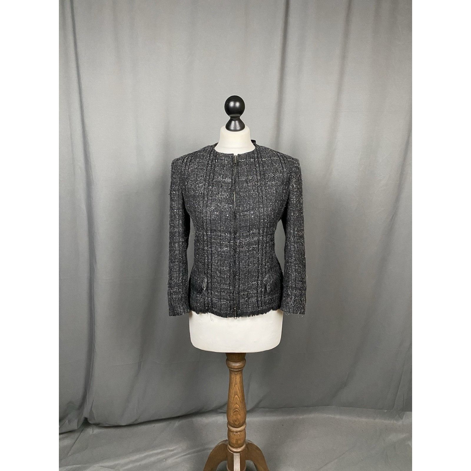 Burberry MINT! Burberry Wool Zipper Up Sequin Suit Jacket Dark Gray S Size M / US 6-8 / IT 42-44 - 4 Thumbnail