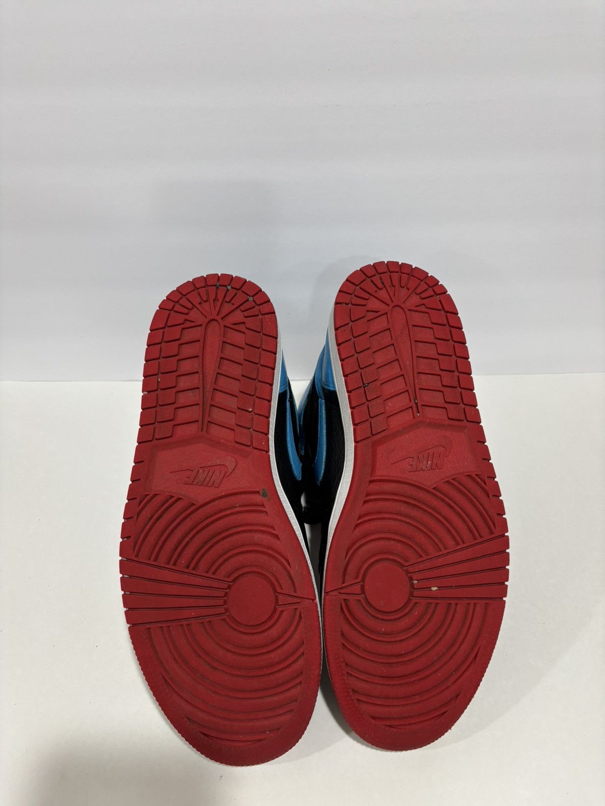 Jordan Brand Jordan 1 Retro "NC to CHI" Size US 11.5 / EU 44-45 - 10 Thumbnail