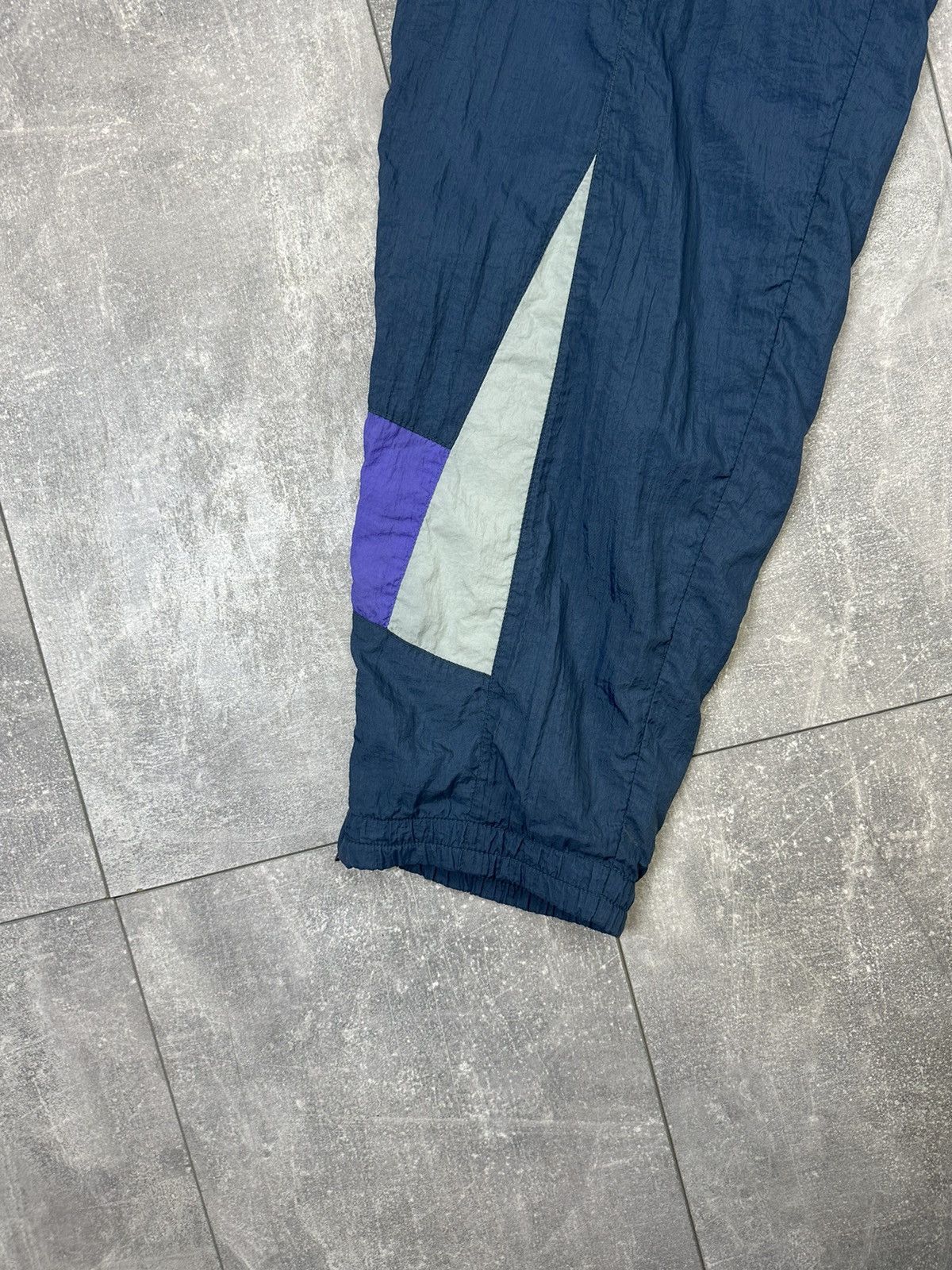 Nike Nike Vintage Rare Sweatpants Small Swosh Logo Size US 32 / EU 48 - 4 Thumbnail