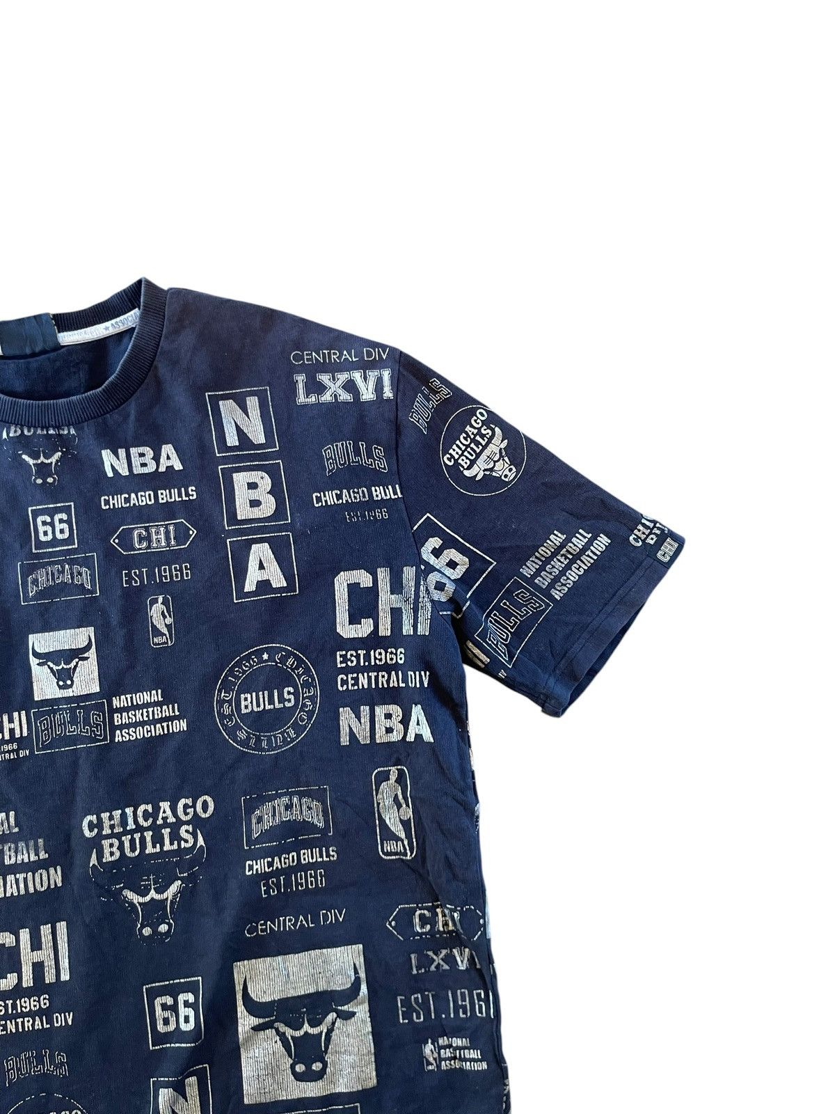 NBA NBA Chicago Bulls Full Print Tee Size US L / EU 52-54 / 3 - 3 Thumbnail