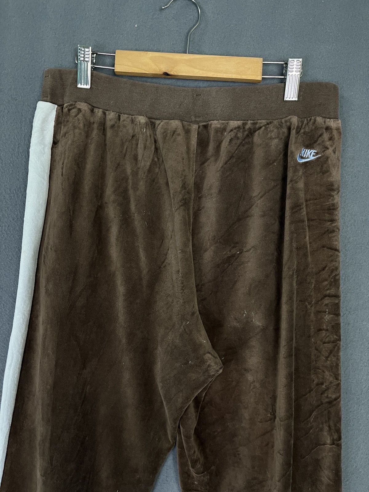 Nike × Vintage Crazy Vintage Y2K/2000s Baggy Brown Velvet Nike Sweatpants Size US 34 / EU 50 - 6 Thumbnail