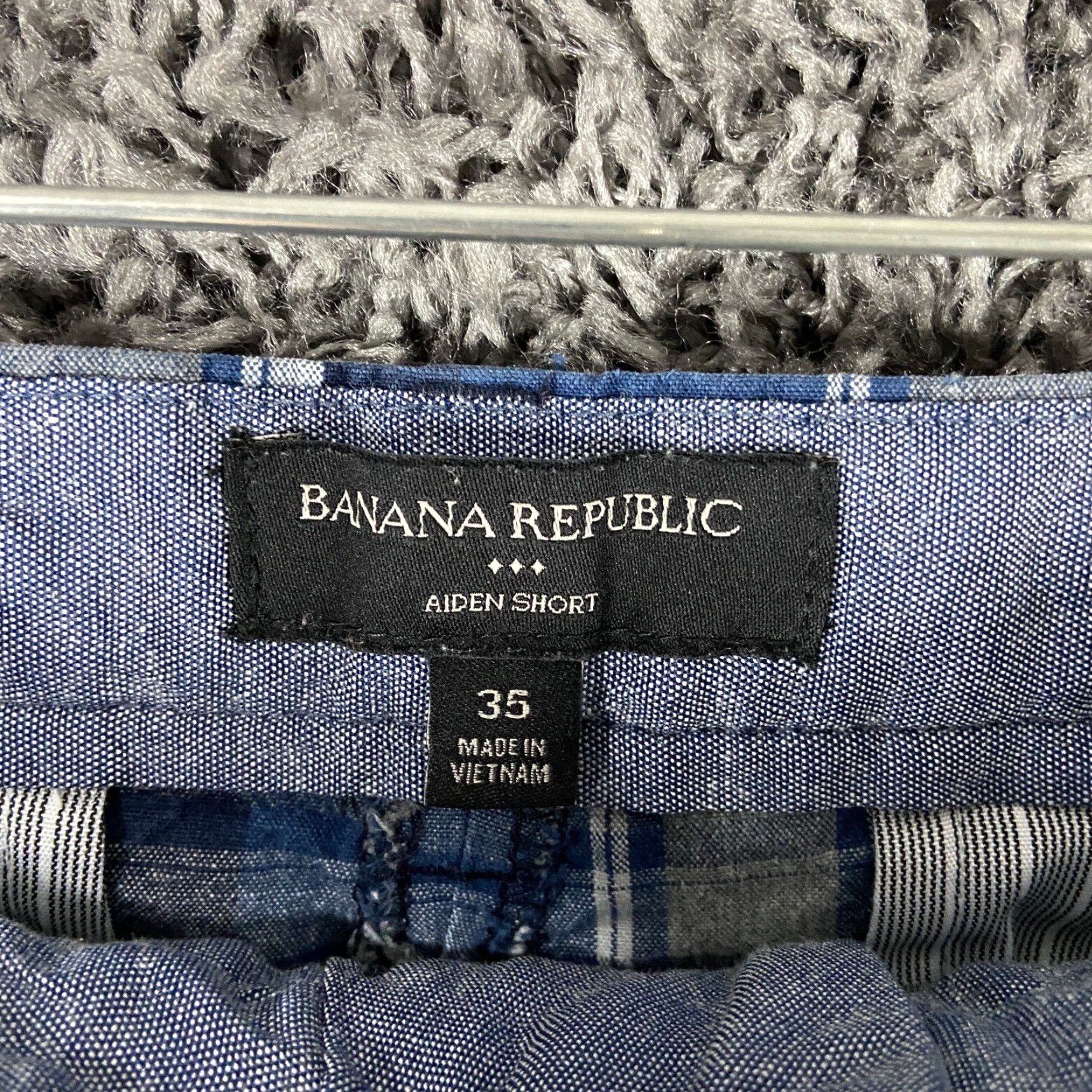 Banana Republic Banana Republic Shorts 35 Blue Plaid Chino Mens Size US 35 - 4 Thumbnail