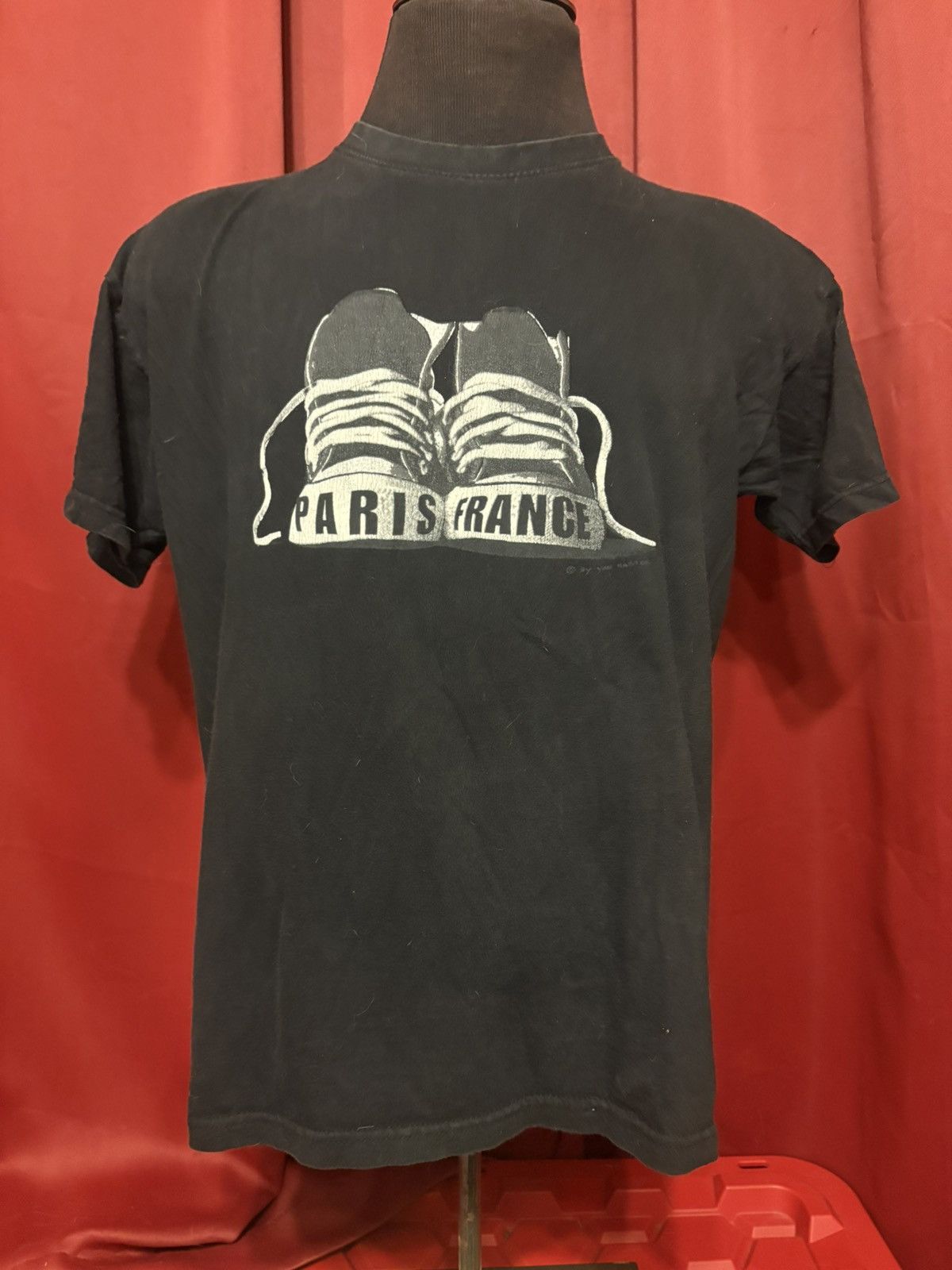 Vintage Paris France Tshirt Souvenir Tee Sneaker Graphic Size US L / EU 52-54 / 3 - 1 Thumbnail