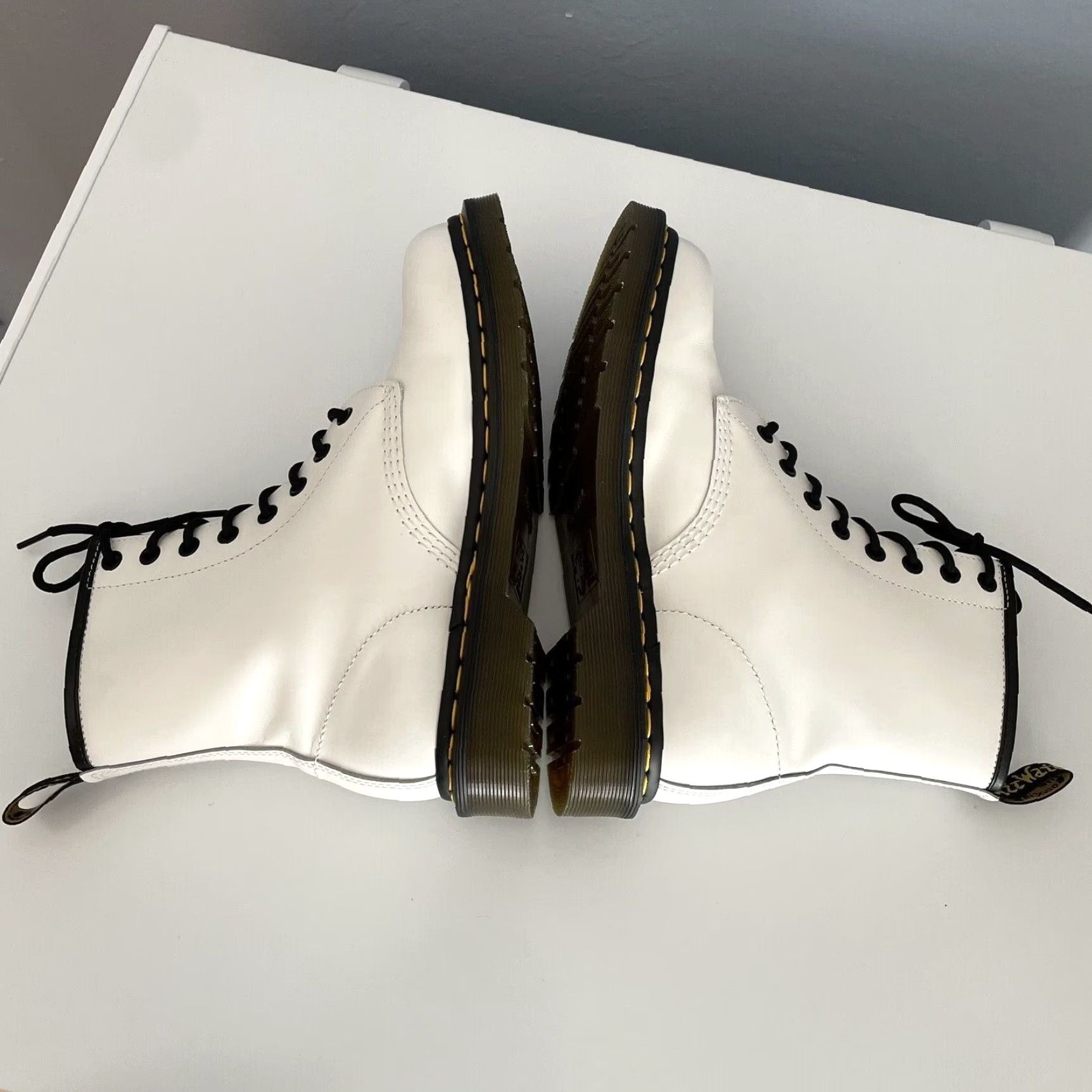 Dr. Martens VINTAGE Dr. Martens 1460 White Leather Lace Up Combat Boots Women 6 Worn Once Size US 6 / IT 36 - 5 Thumbnail