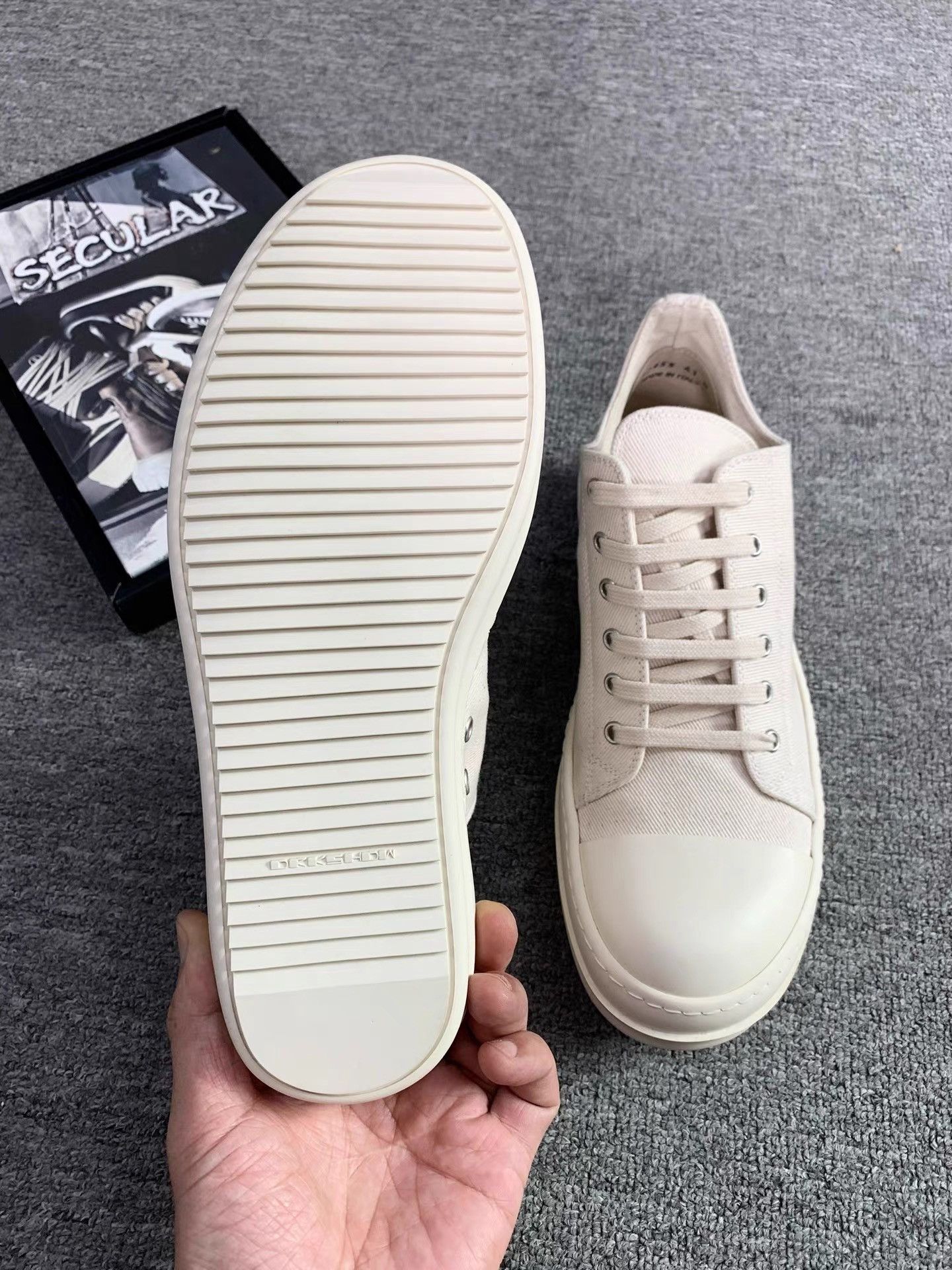 Rick Owens Rick Owens Low-top Canvas Sneakers K34 Size US 7 / EU 40 - 8 Thumbnail