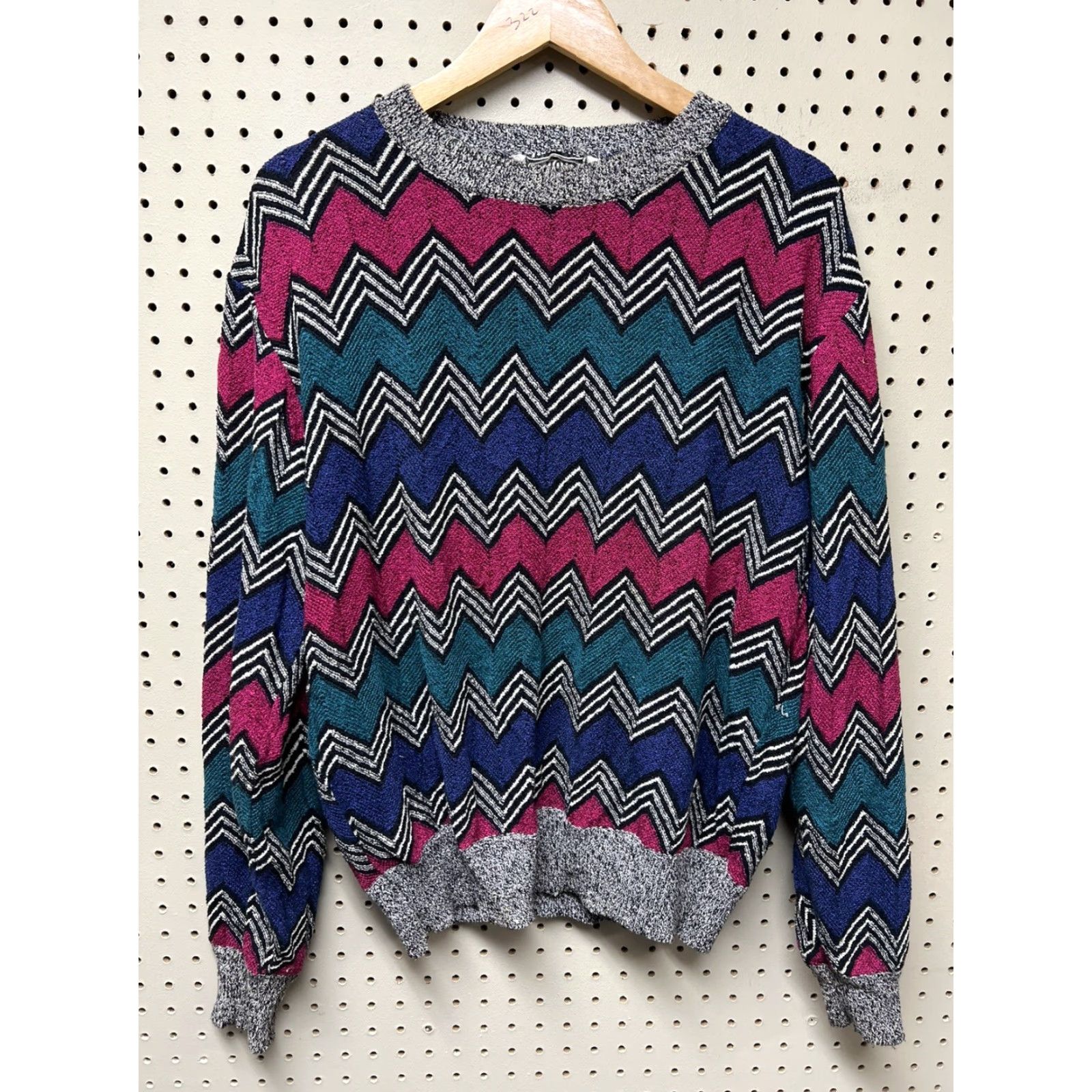 Missoni Vtg MISSONI ITALY Men's CREW NECK SWEATER Sz L Eclectic 90s Multi-Color Zigzag Size US L / EU 52-54 / 3 - 2 Thumbnail