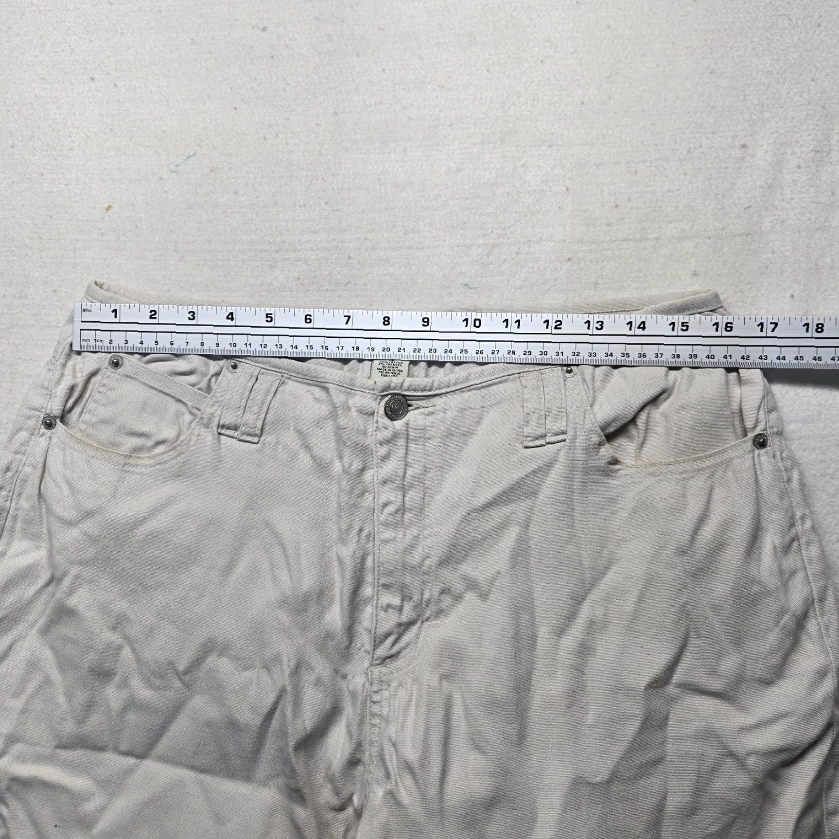Vintage Mountain Lake Pants Cargo Beige Capris Size 6 Adult Womens Size 28" / US 6 / IT 42 - 4 Thumbnail