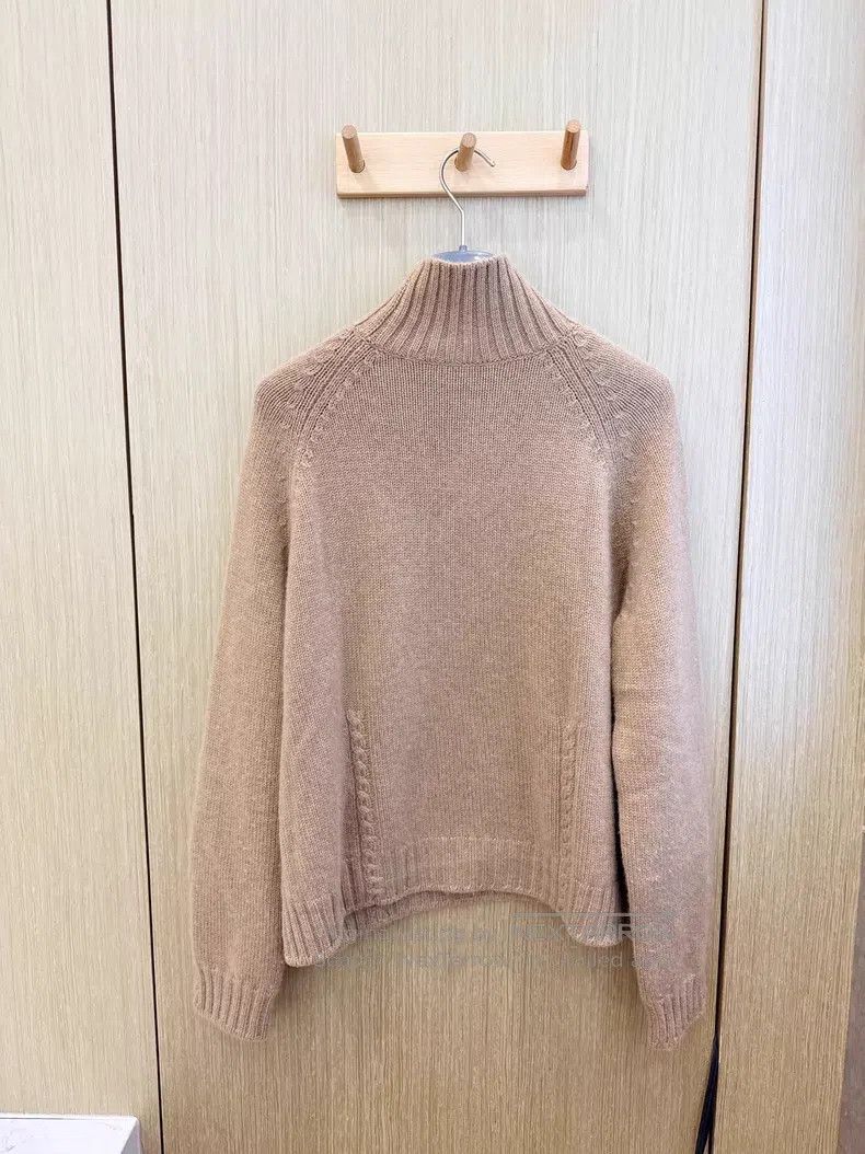 Loro Piana Loro Piana Baby cashmere camel turtleneck sweater Size S / US 4 / IT 40 - 3 Thumbnail