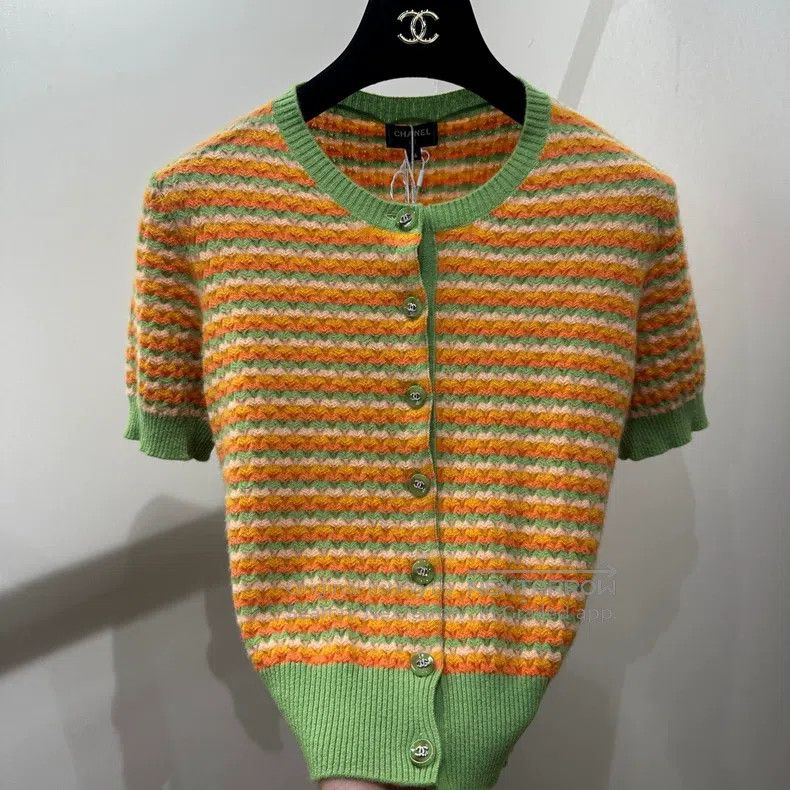 Chanel Chanel 24A color-blocked short-sleeved cashmere cardigan Size XXS / US 00 / IT 34 - 6 Thumbnail