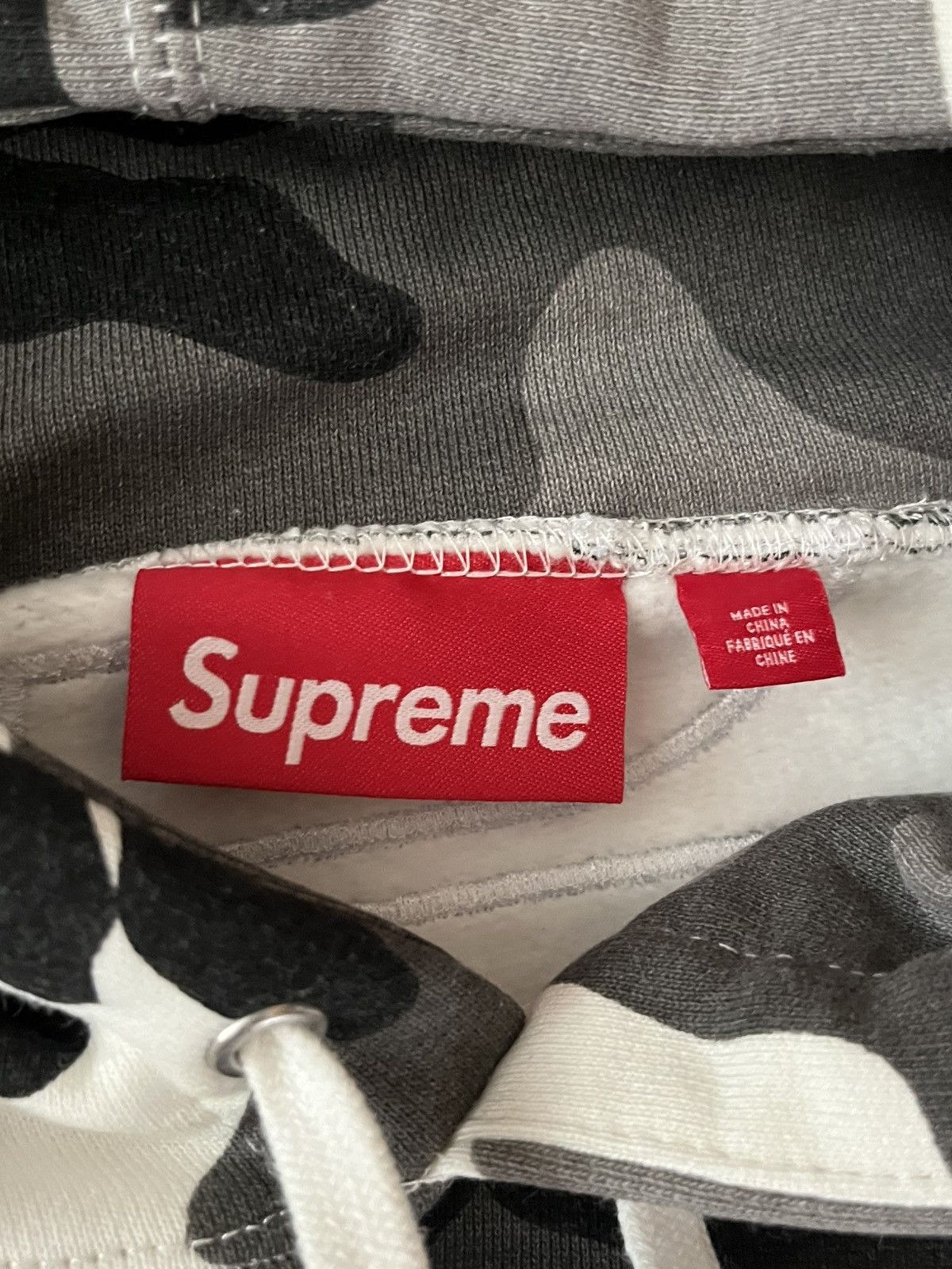 Supreme SS26 Supreme Snow Camo Applique Hoodie Size US S / EU 44-46 / 1 - 3 Thumbnail
