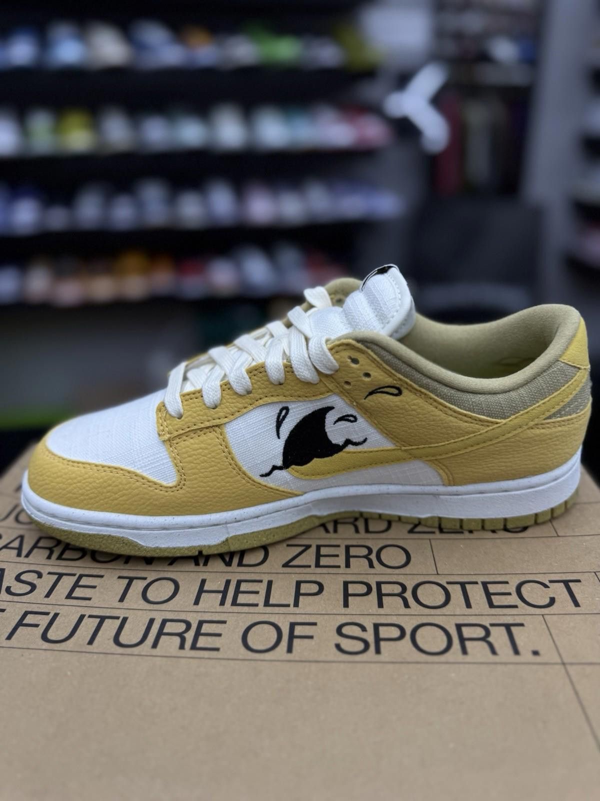 Nike DV1681-100 Nike Dunk Low Sun Club Sanded 9.5 Size US 9.5 / EU 42-43 - 5 Thumbnail