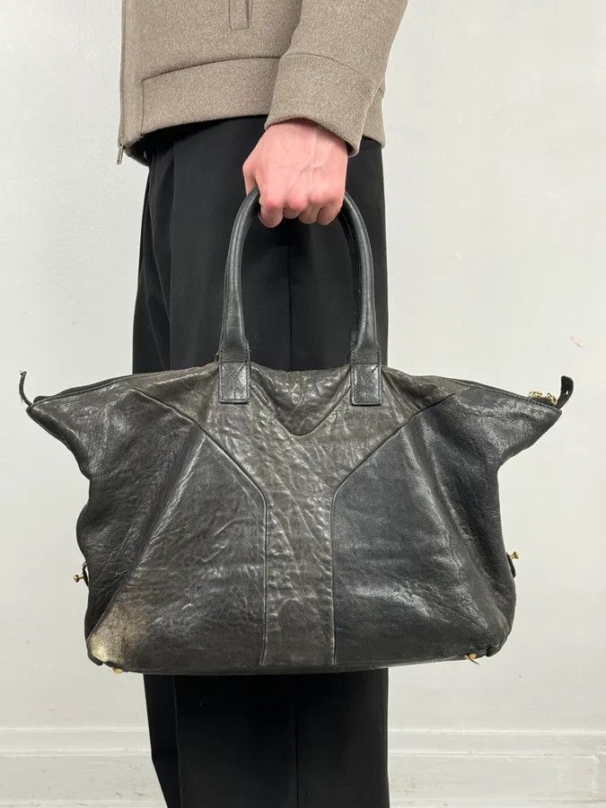 Yves Saint Laurent Yves Saint Laurent Grey Brut Leather Handle Bag Size ONE SIZE - 2 Thumbnail