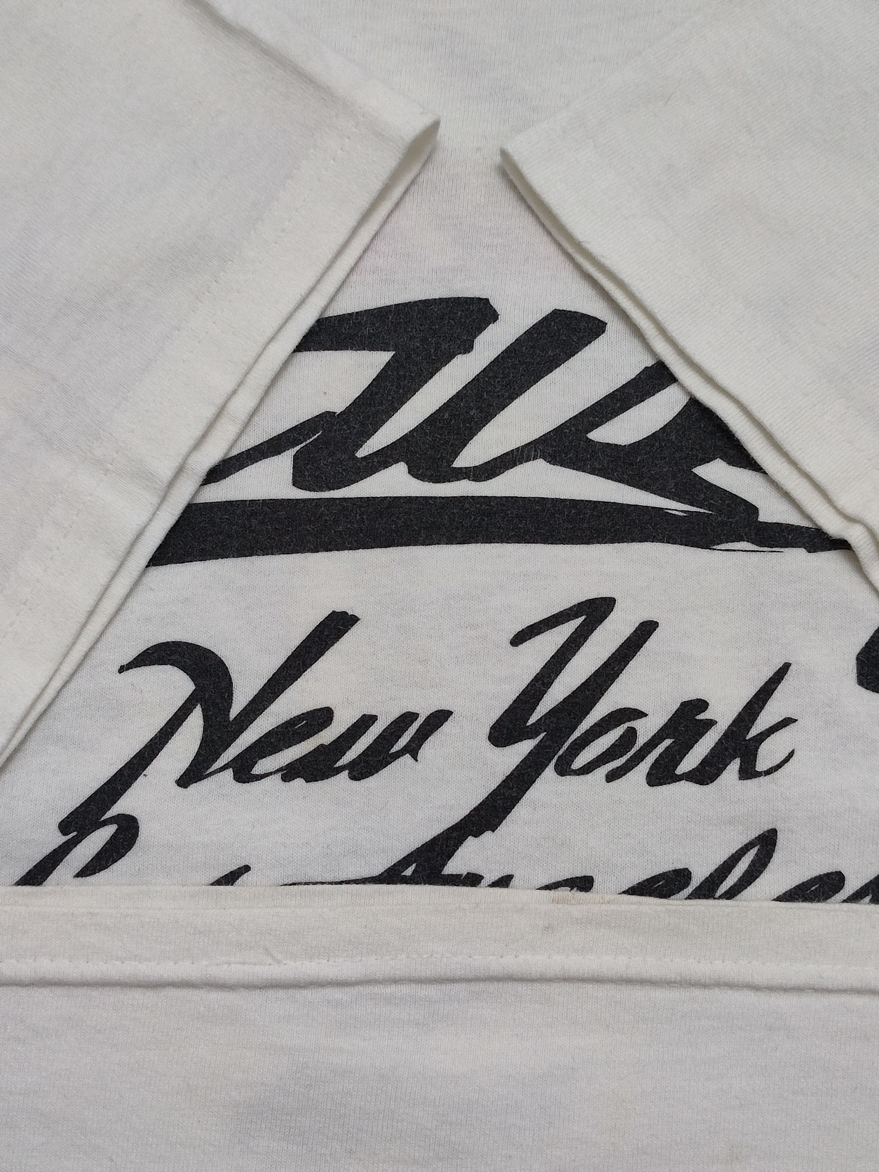Stussy × Wtaps Vintage Stussy x Wtaps World Tour Tee Size US M / EU 48-50 / 2 - 10 Thumbnail
