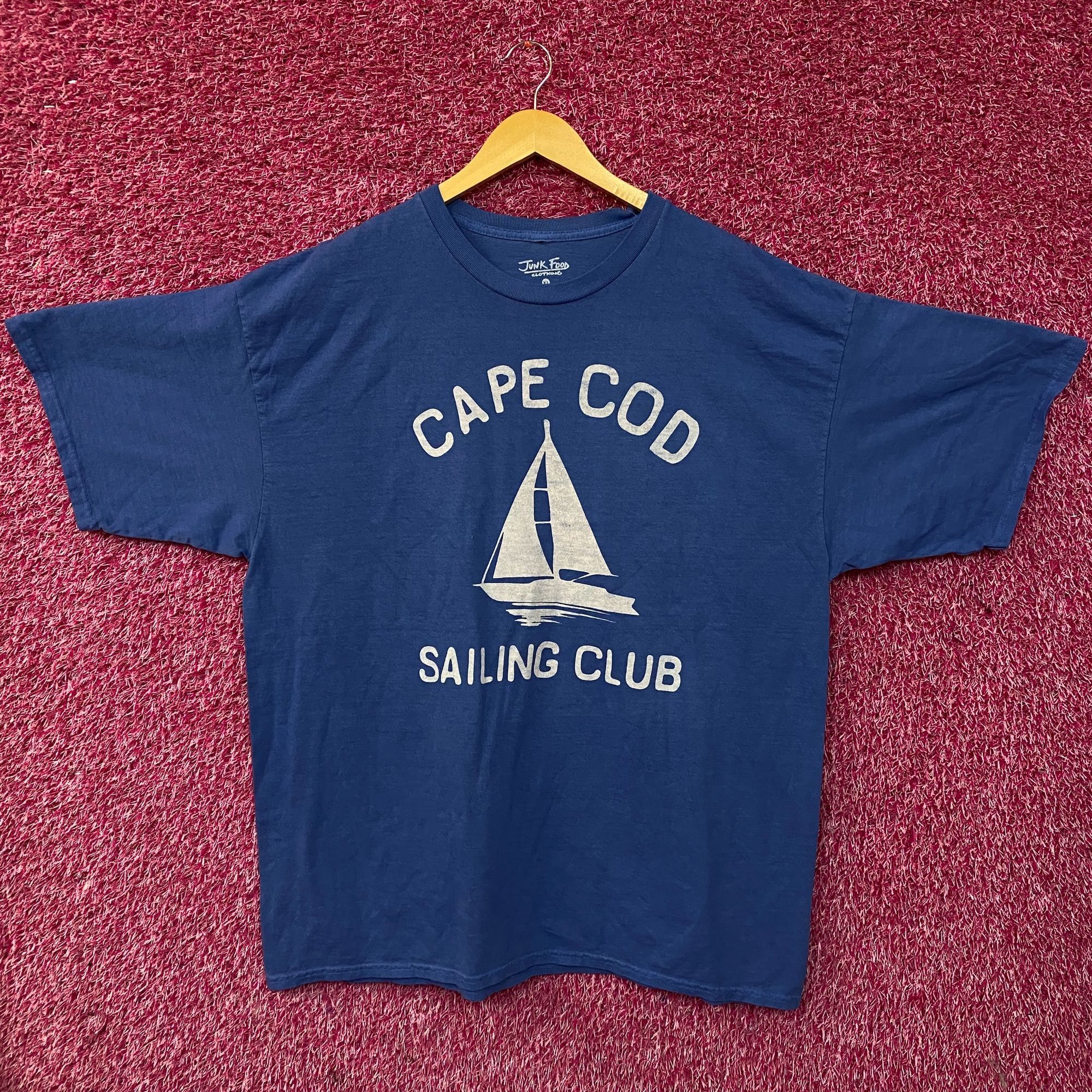 Junk Food Cape Cod Sailing Club Sailboat Graphic T-Shirt XL Size US XL / EU 56 / 4 - 3 Thumbnail