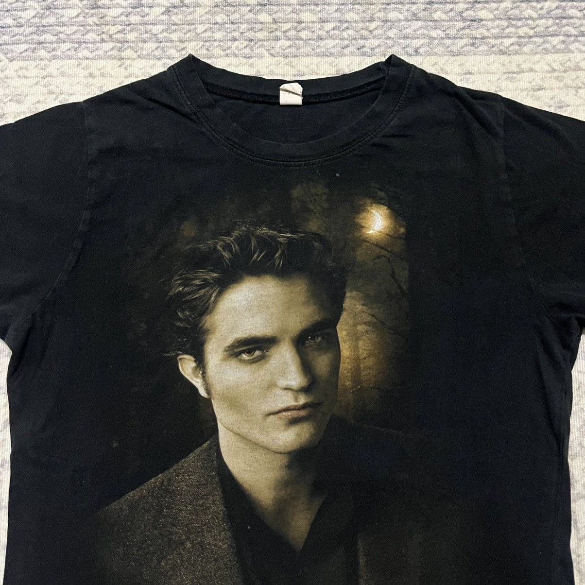 Band Tees Rare Vintage Twilight Saga New Moon Movie Tees Size US XS / EU 42 / 0 - 3 Thumbnail