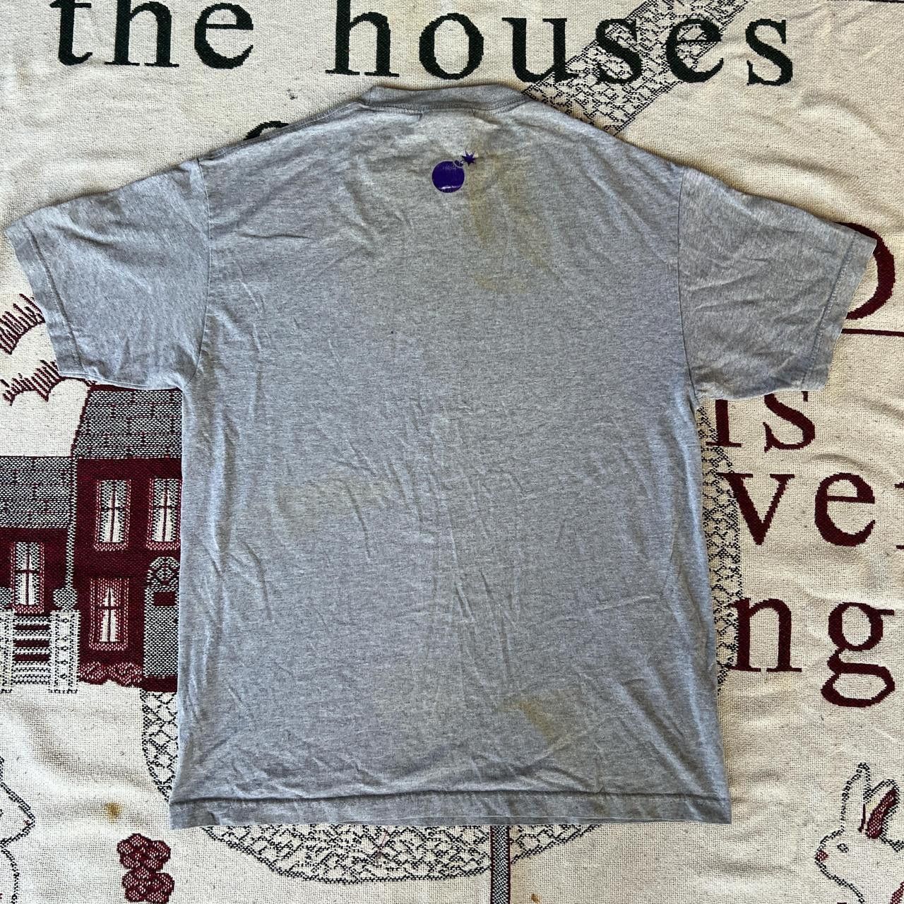 The Hundreds Crazy Vintage Y2K/2000s “The hundreds is huge, inc” Graphic tee Size US L / EU 52-54 / 3 - 4 Thumbnail