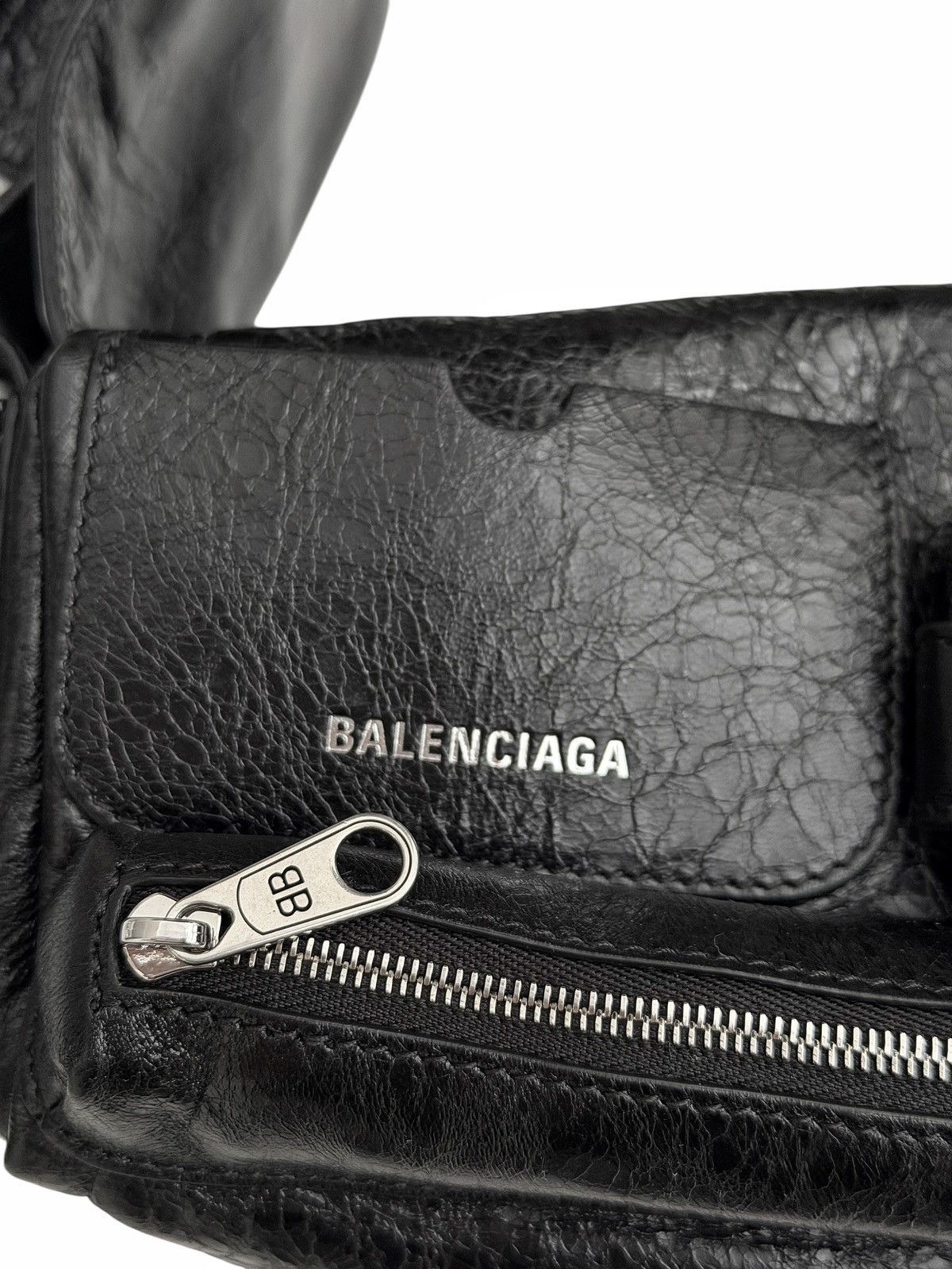 Balenciaga Superbusy Mini XS Black Hobo Bag Size ONE SIZE - 4 Thumbnail