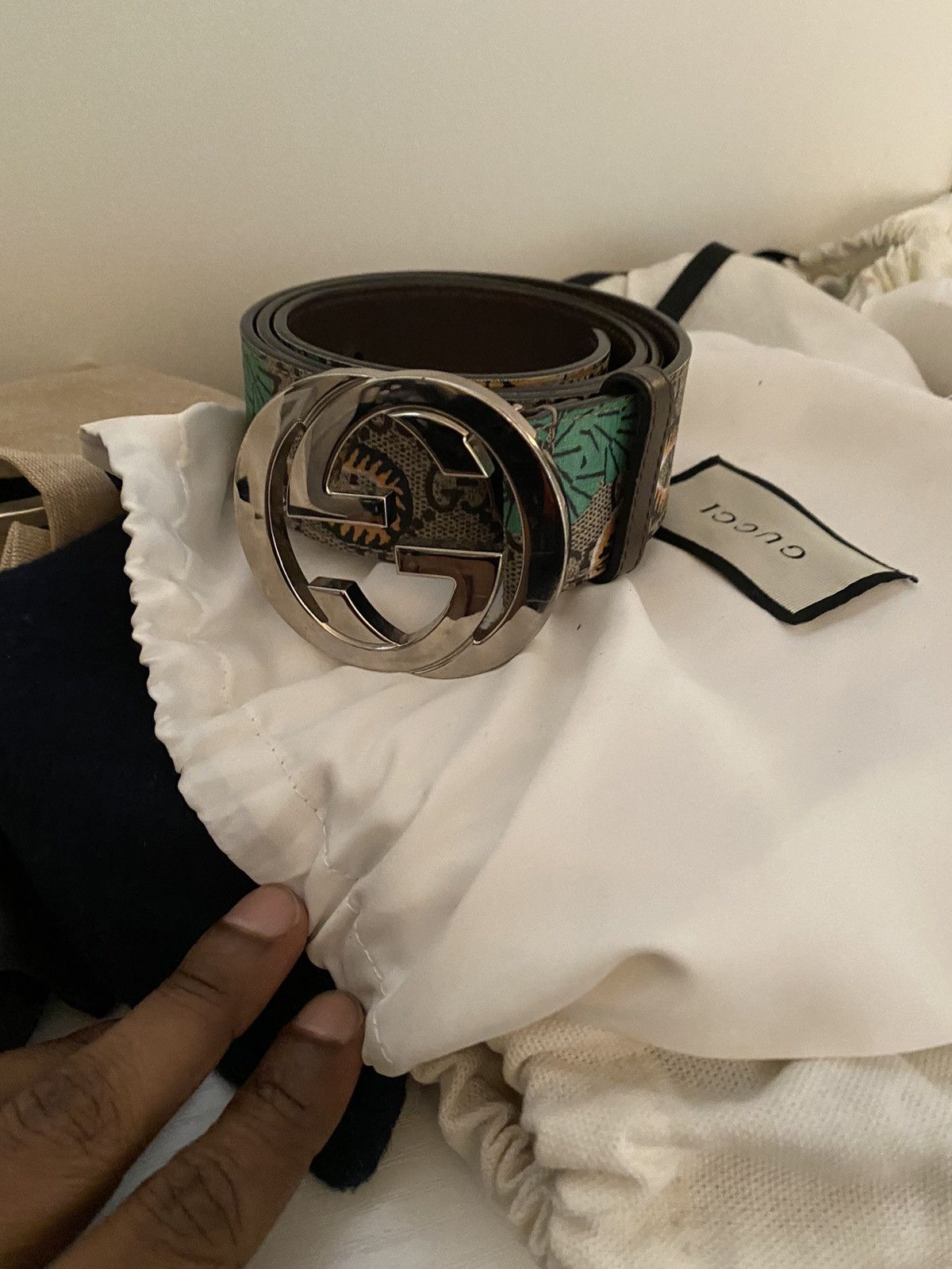 Gucci tiger print shops belt