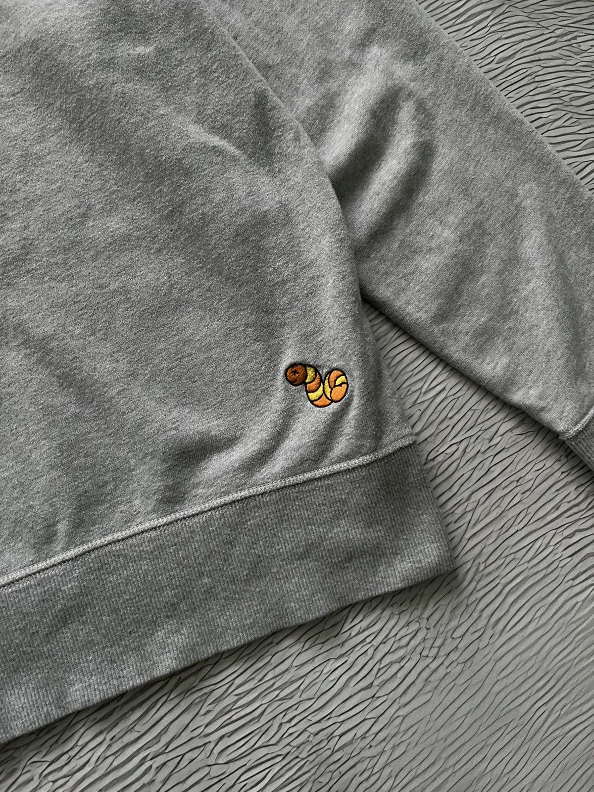 Kaws × Uniqlo Uniqlo x Kaws Sweatshirt Streetwear Gray Size US M / EU 48-50 / 2 - 6 Thumbnail