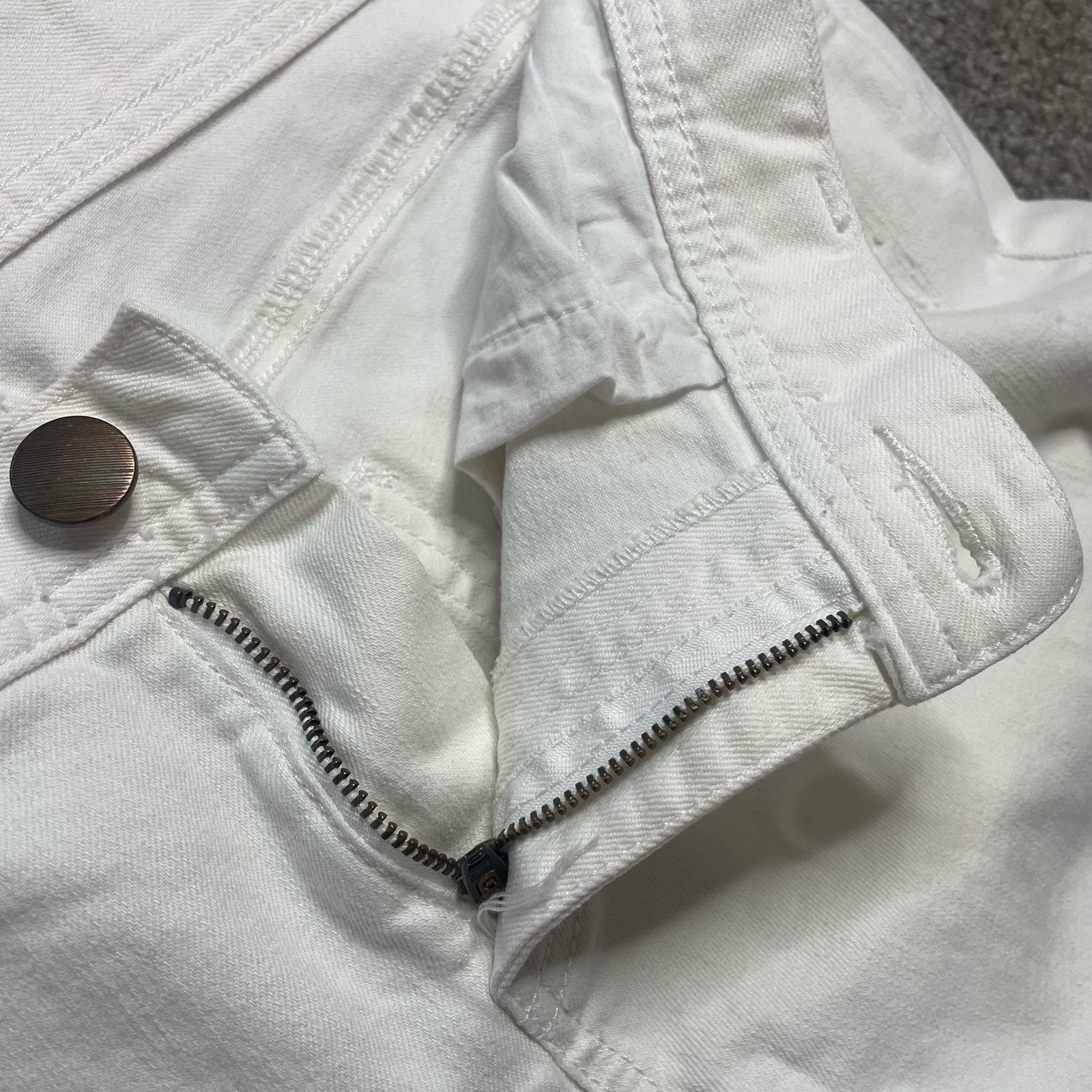 Other NWOT CAbi White Denim Shorts Size 30" / US 8 / IT 44 - 4 Thumbnail