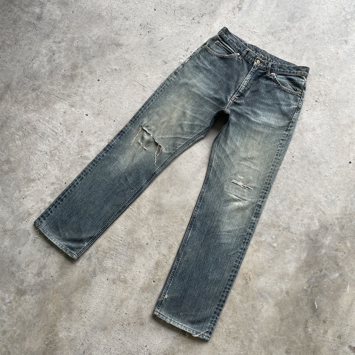 Japanese Brand Vintage Japan Distressed Faded Jeans Denim Pants W31x31 Size US 31 - 2 Thumbnail