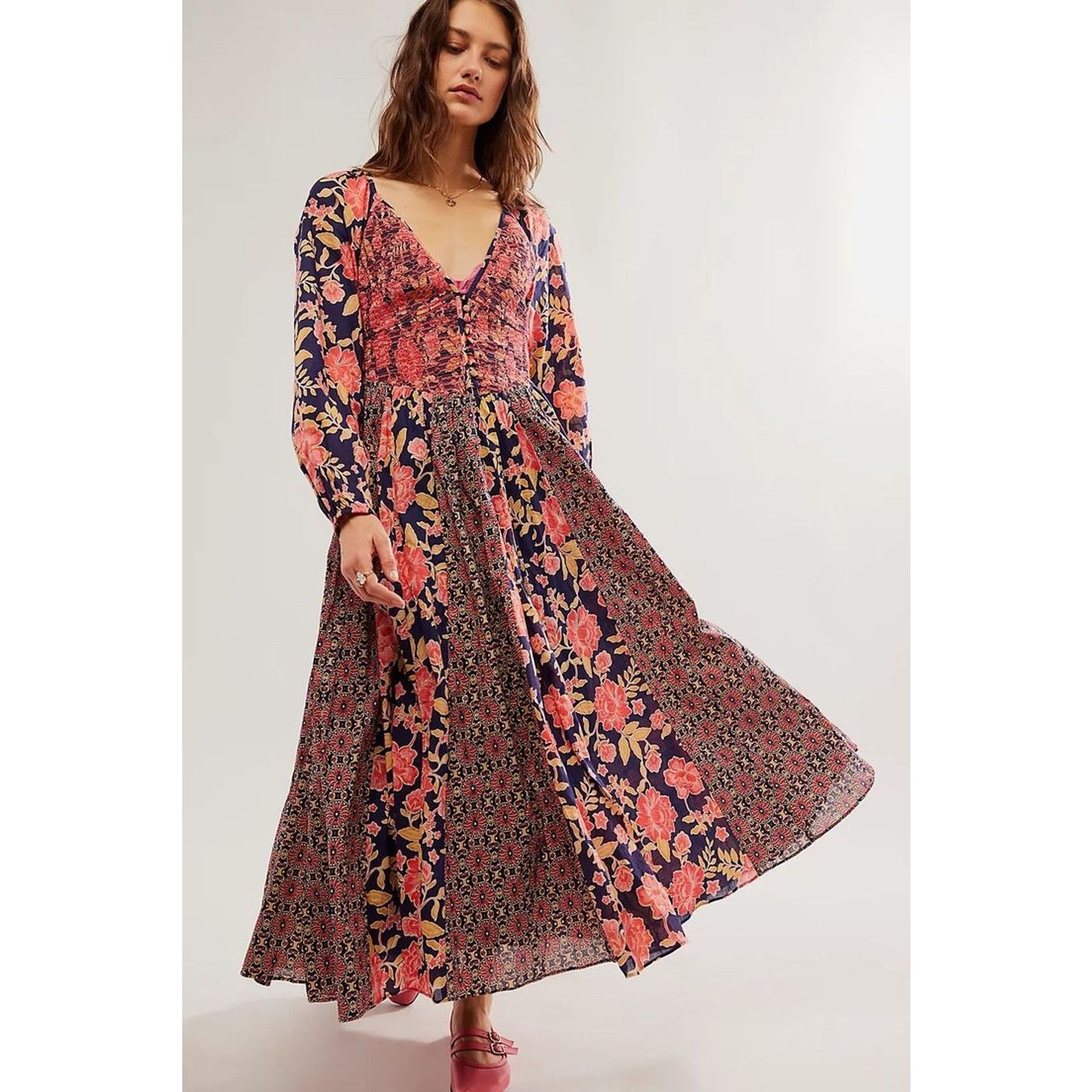 Free People New Free People A New Way Floral Maxi Dress $168 SMALL Smock Size S / US 4 / IT 40 - 1 Thumbnail