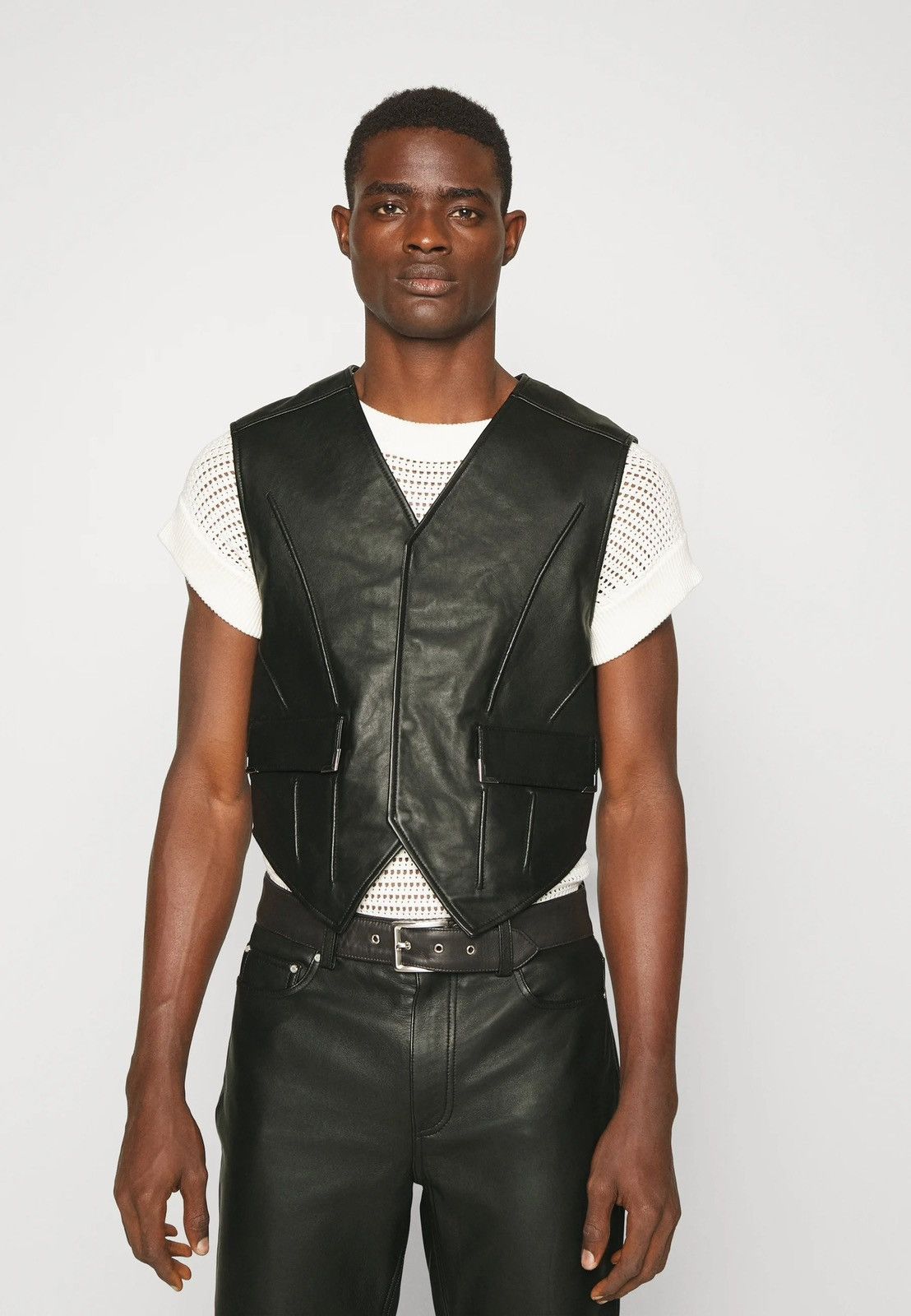 Image of ds! Fw22 Han Kjobenhavn Tendon Cargo Leather Vest in Black, Men's (Size Small)