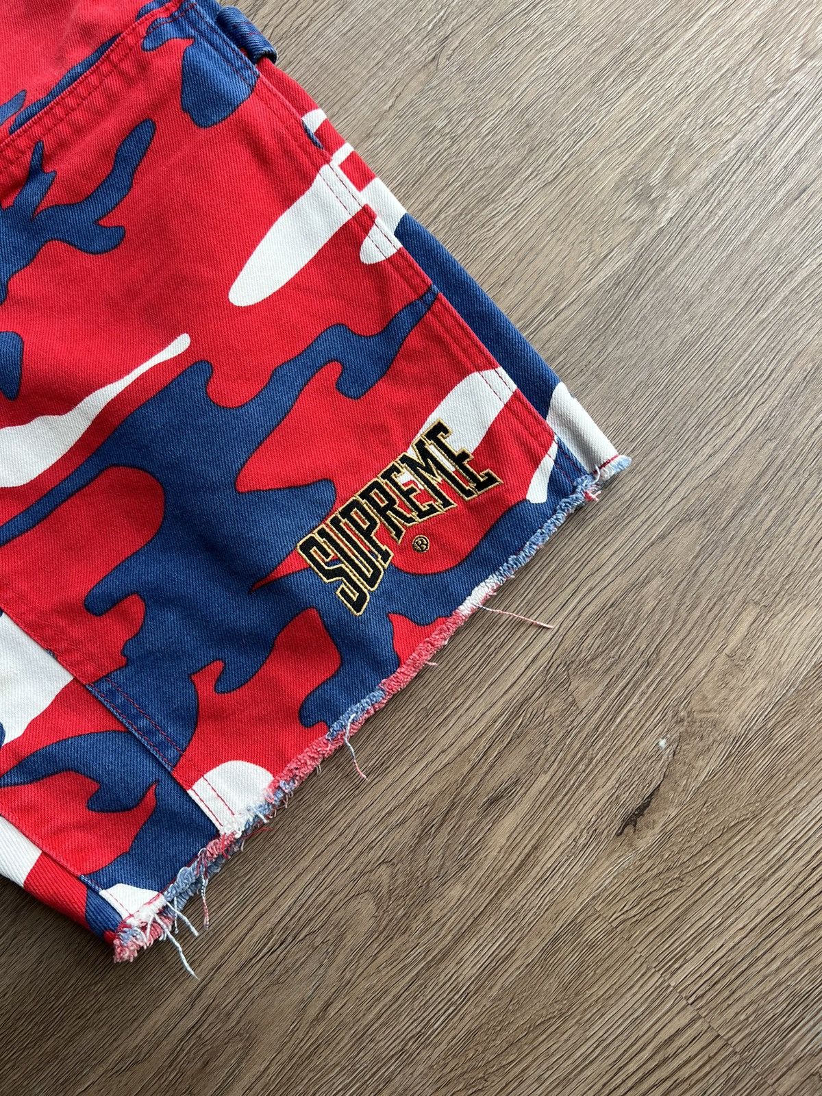 Supreme Supreme Cutoff Double knee Denim Painter Short Red Camo Size US 34 / EU 50 - 2 Thumbnail