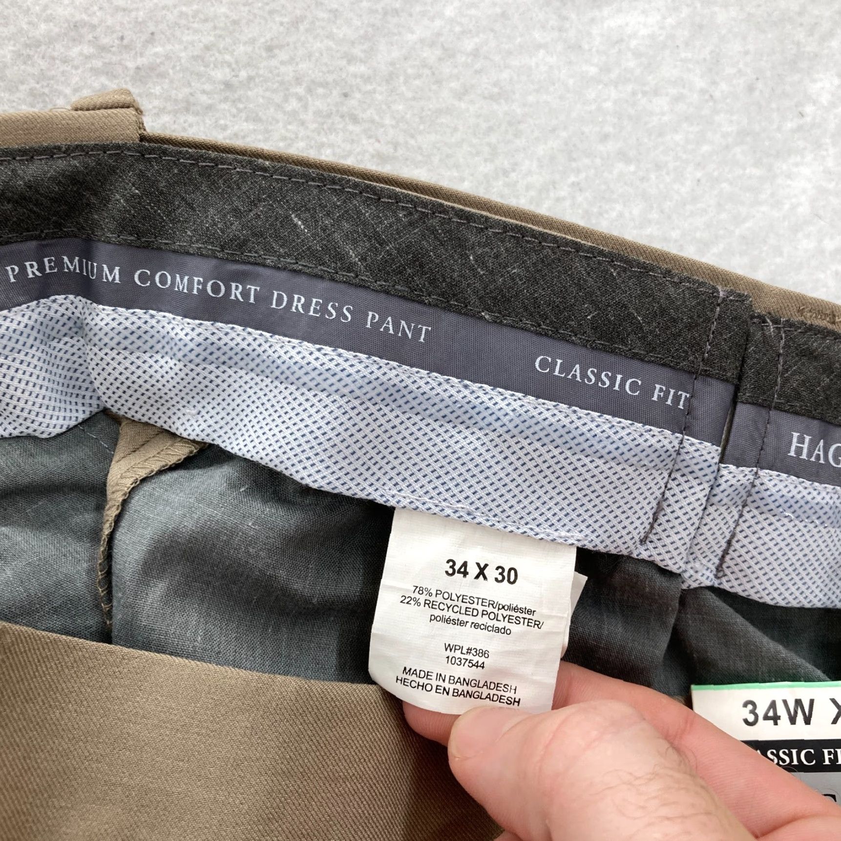 Haggar Haggar Dress Pants Mens 34x30 Khaki Beige Stretch Premium Comfort Wrinkle Resistant Business Workwear Straight Inseam 30in Regular Fit Size US 34 / EU 50 - 4 Thumbnail